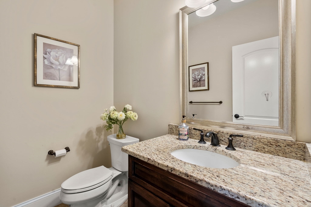 Needham, Massachusetts, 02492, United States, 5 Bedrooms Bedrooms, ,5 BathroomsBathrooms,Residential,For Sale,1850362