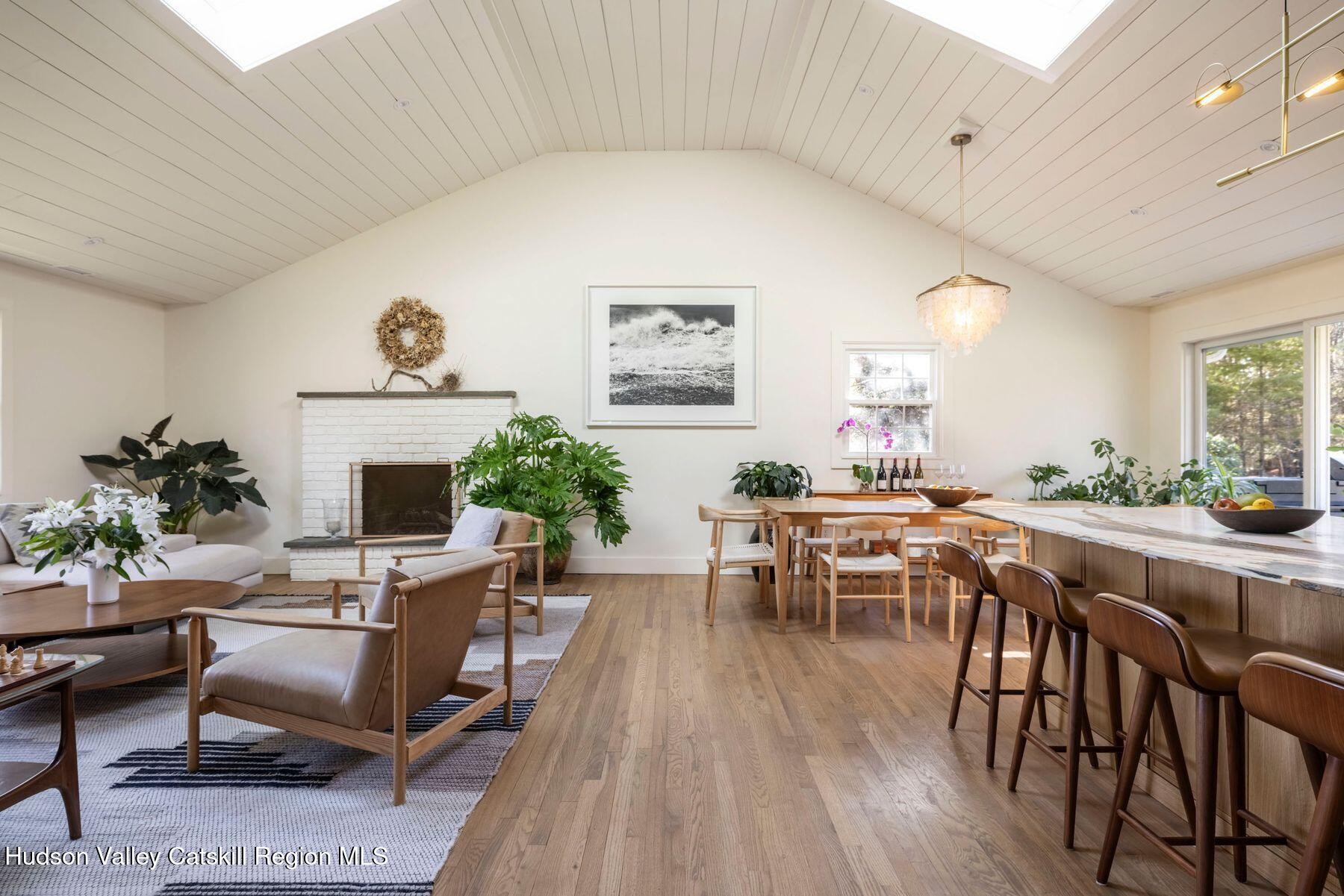 Woodstock, New York, 12498, United States, 3 Bedrooms Bedrooms, ,3 BathroomsBathrooms,Residential,For Sale,2002199