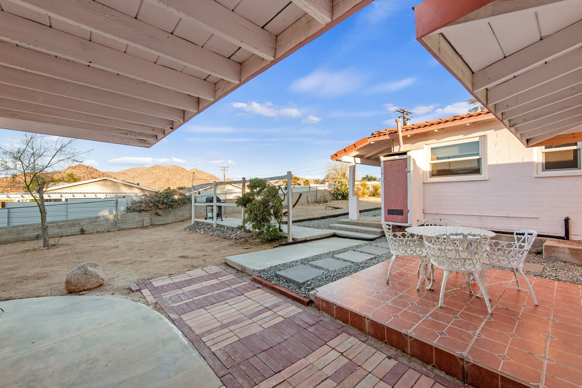  Hi-Desert Hacienda  Two Homes in Joshua Tree Village - 物件實景