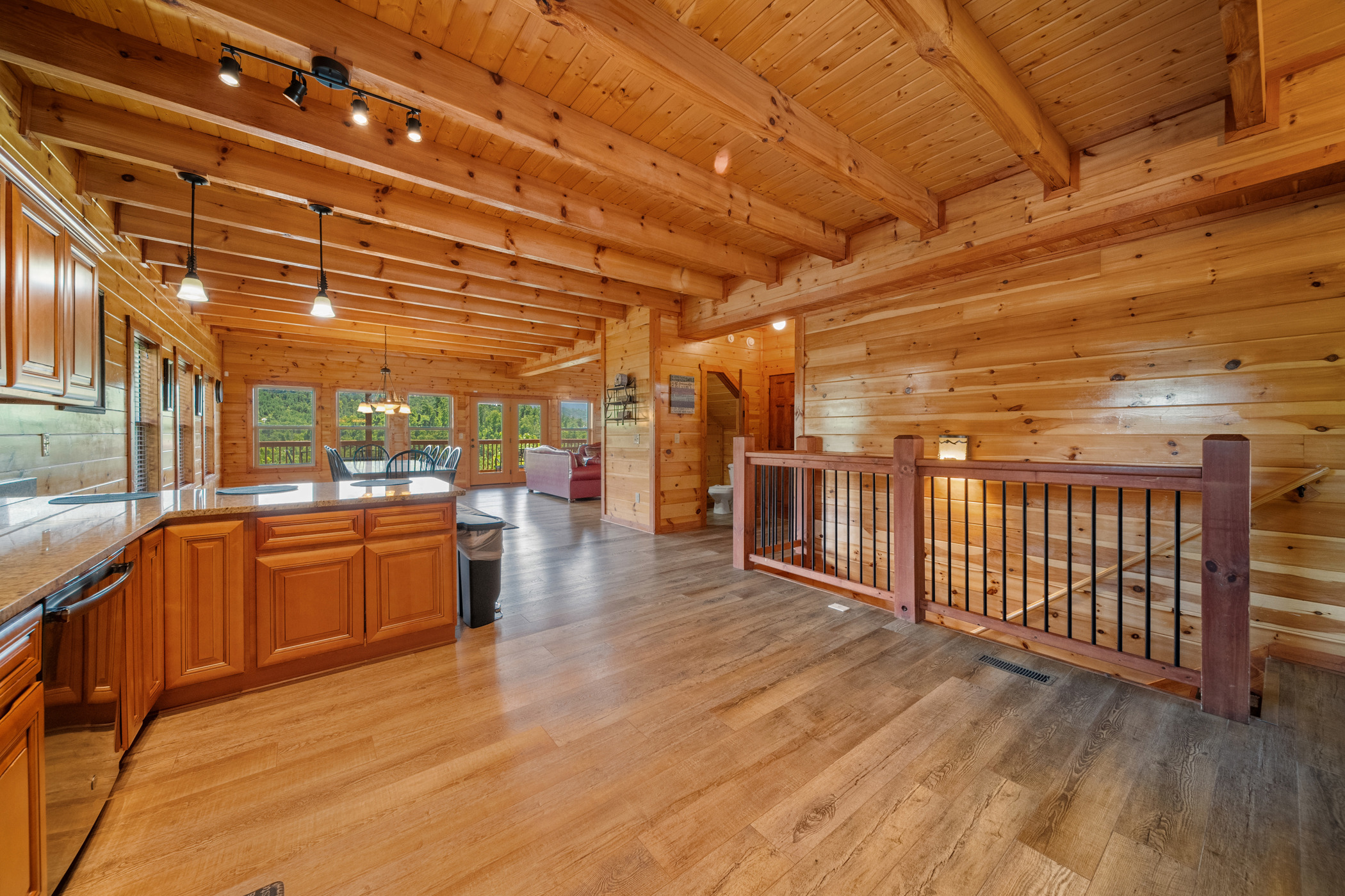 Gatlinburg, Tennessee, 37738, United States, 5 Bedrooms Bedrooms, ,6 BathroomsBathrooms,Residential,For Sale,1914127