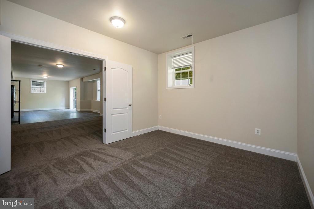 Stafford, Virginia, 22554, United States, 5 Bedrooms Bedrooms, ,5 BathroomsBathrooms,Residential,For Sale,2047982