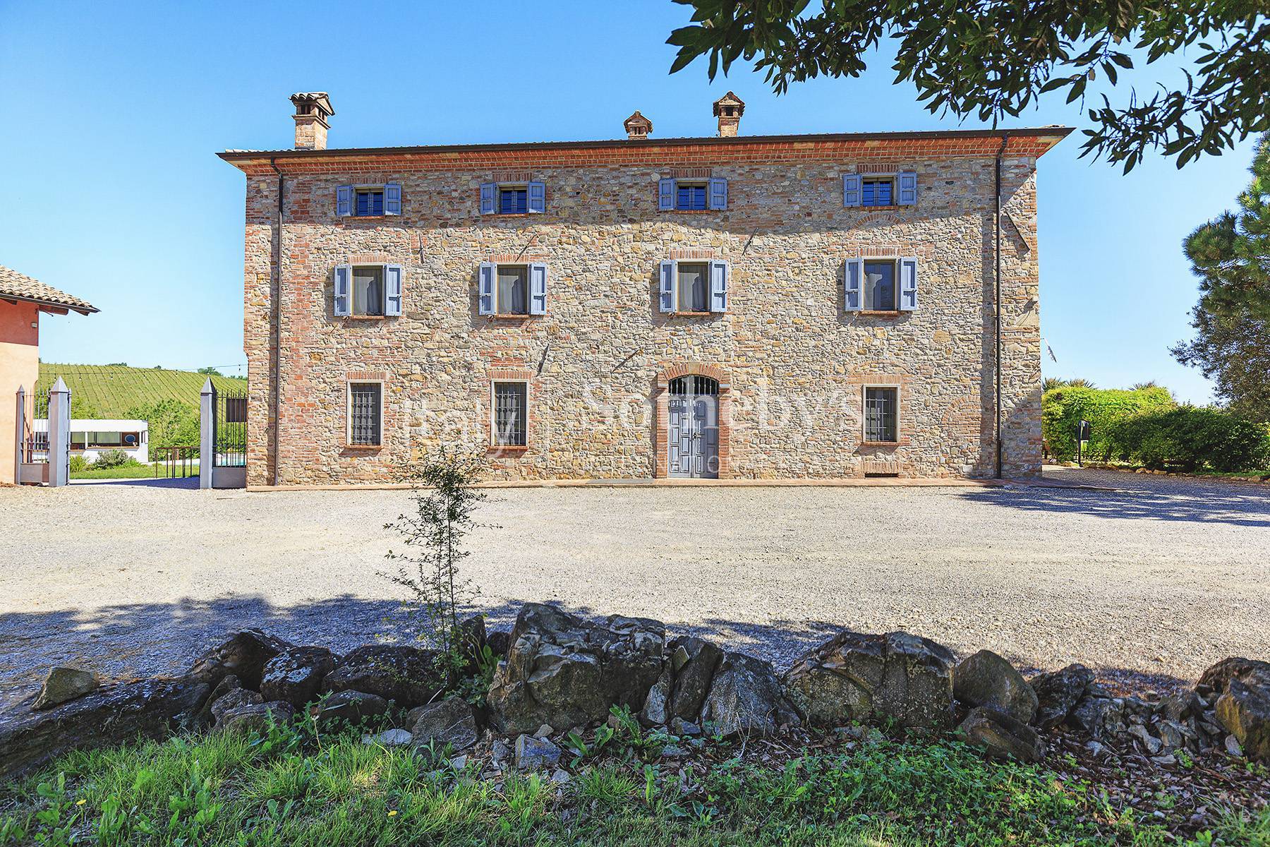  Farmhouse among the Vineyards of the Val Tidone south of Milan - 物件實景