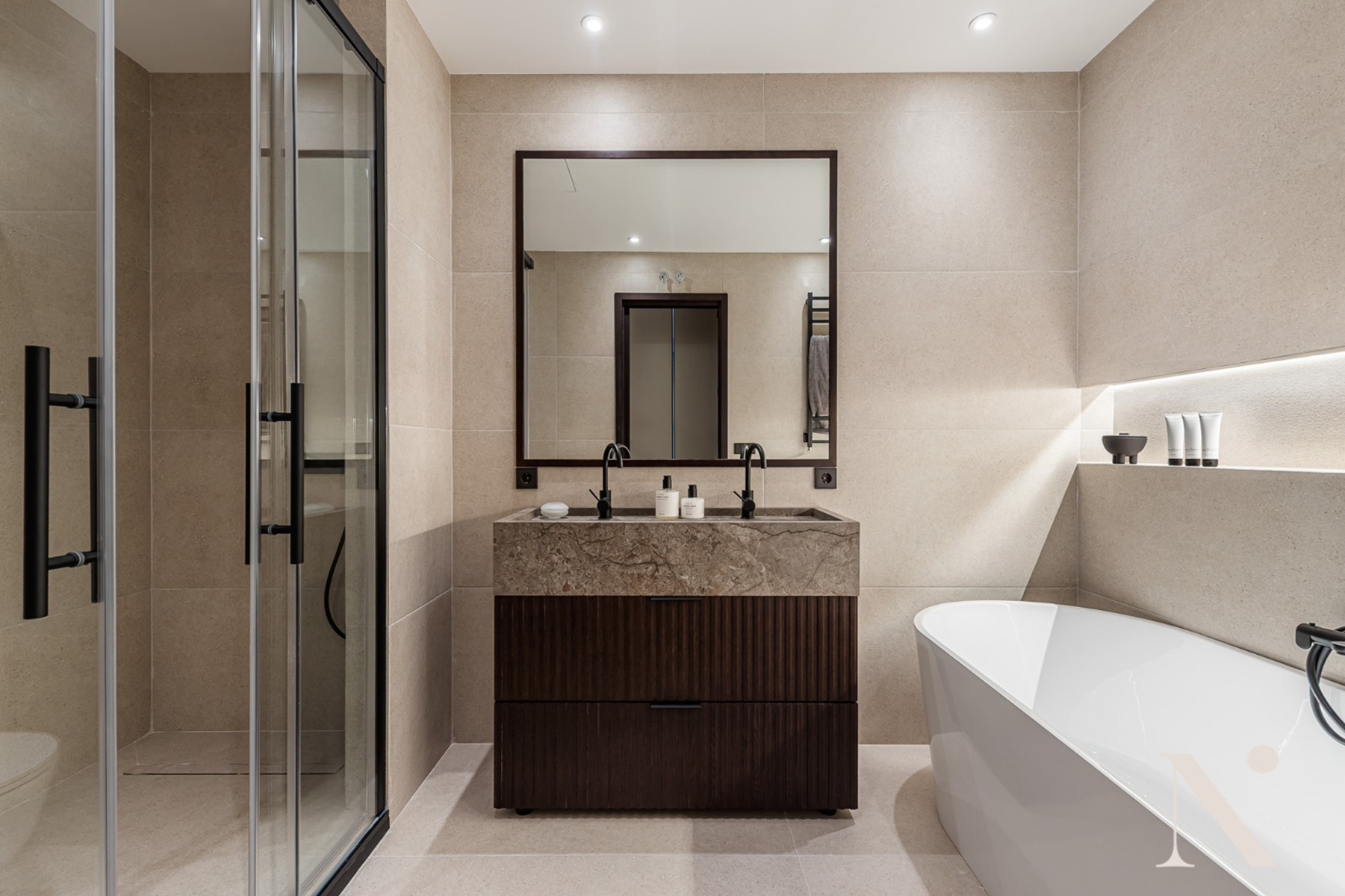  Exclusive flat with terrace and 5 suites in Castellana, Salamanca - 物件實景