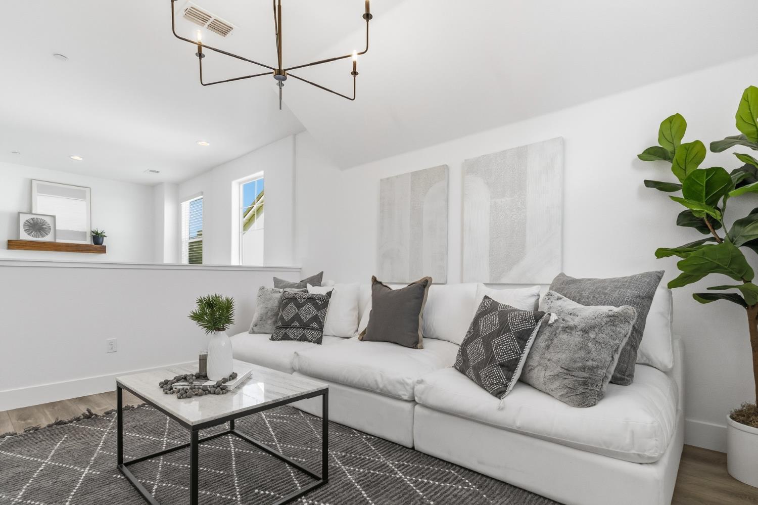 Sacramento, California, 95818, United States, 3 Bedrooms Bedrooms, ,3 BathroomsBathrooms,Residential,For Sale,1993091