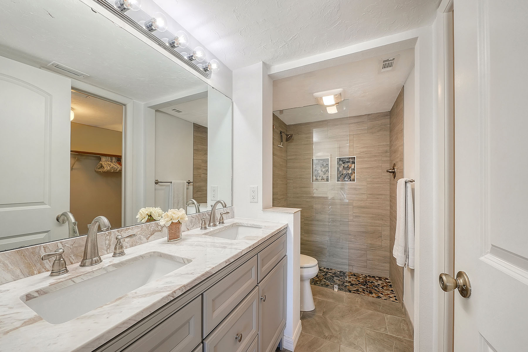  HARBOUR TOWNE - 物件實景