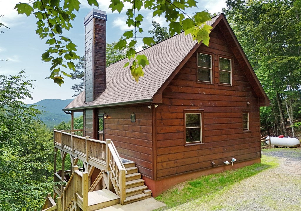 Blue Ridge, Georgia, 30513, United States, 3 Bedrooms Bedrooms, ,2 BathroomsBathrooms,Residential,For Sale,1859730