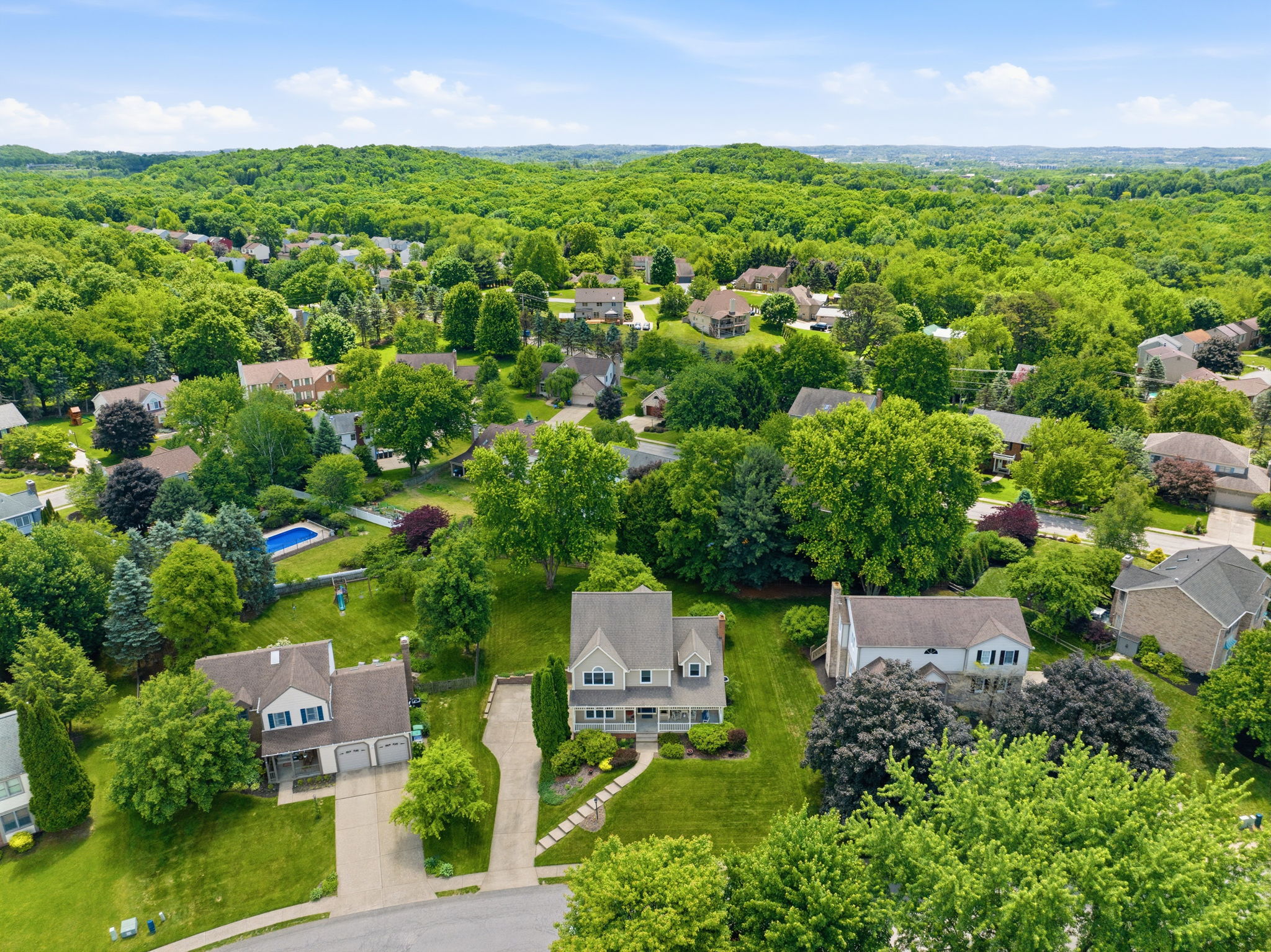  306 Hillcrest Drive, Cranberry Township, PA 16066 - 物件實景