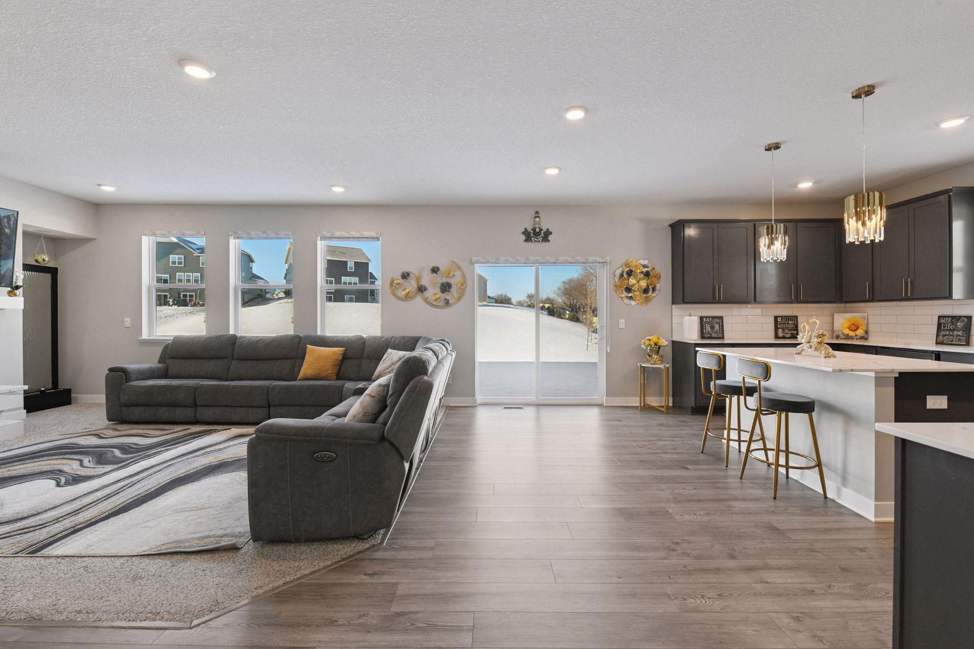 Chaska, Minnesota, 55318, United States, 5 Bedrooms Bedrooms, ,2 BathroomsBathrooms,Residential,For Sale,2014205