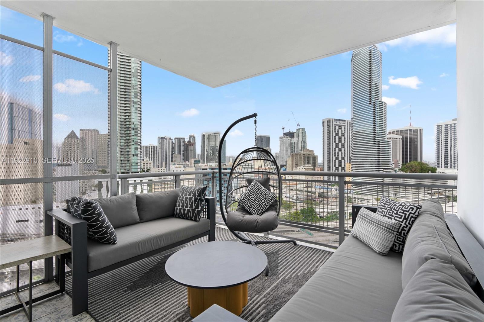 Miami, Florida, 33130, United States, 2 Bedrooms Bedrooms, ,2 BathroomsBathrooms,Residential,For Sale,2000565