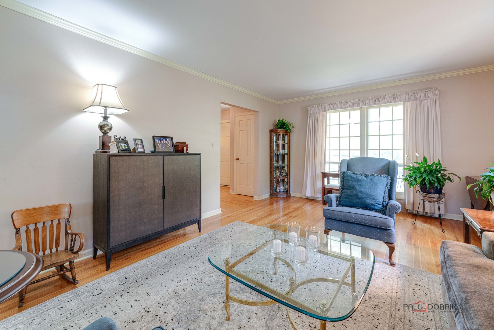 Arlington Heights, Illinois, 60005, United States, 4 Bedrooms Bedrooms, ,3 BathroomsBathrooms,Residential,For Sale,1919635