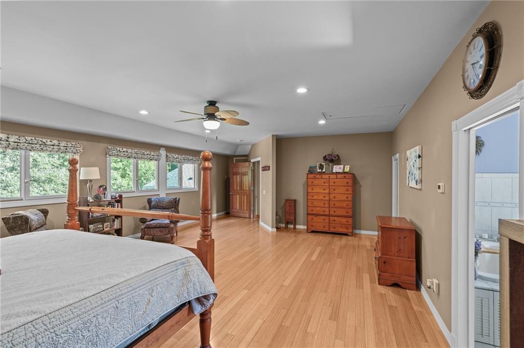 North Kingstown, Rhode Island, 02852, United States, 3 Bedrooms Bedrooms, ,4 BathroomsBathrooms,Residential,For Sale,1973997