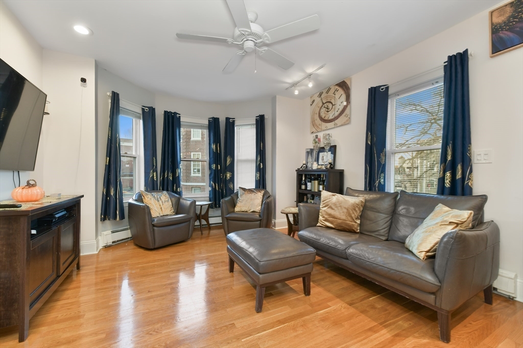 Boston, Massachusetts, 02125, United States, 6 Bedrooms Bedrooms, ,3 BathroomsBathrooms,Residential,For Sale,1845164