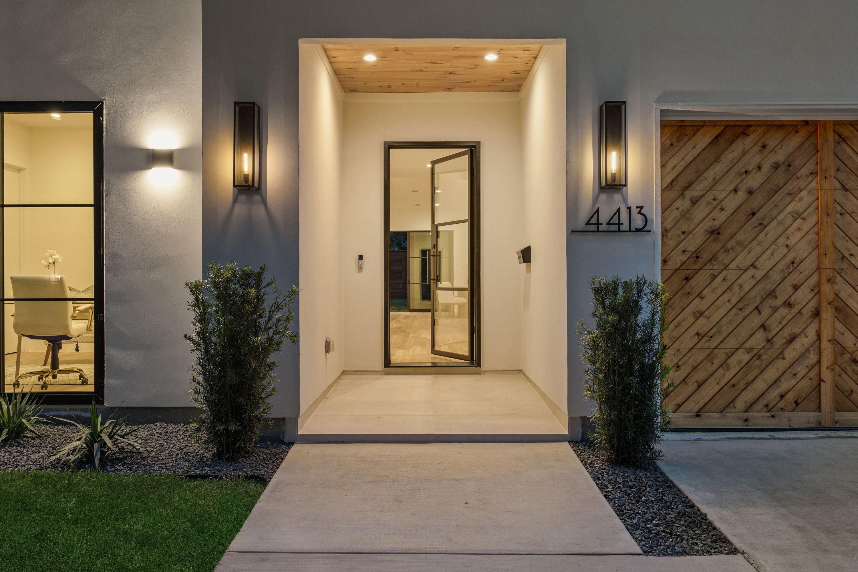  Luxurious East Dallas Home by Birchwood Custom Homes with Modern Elegance - 物件實景
