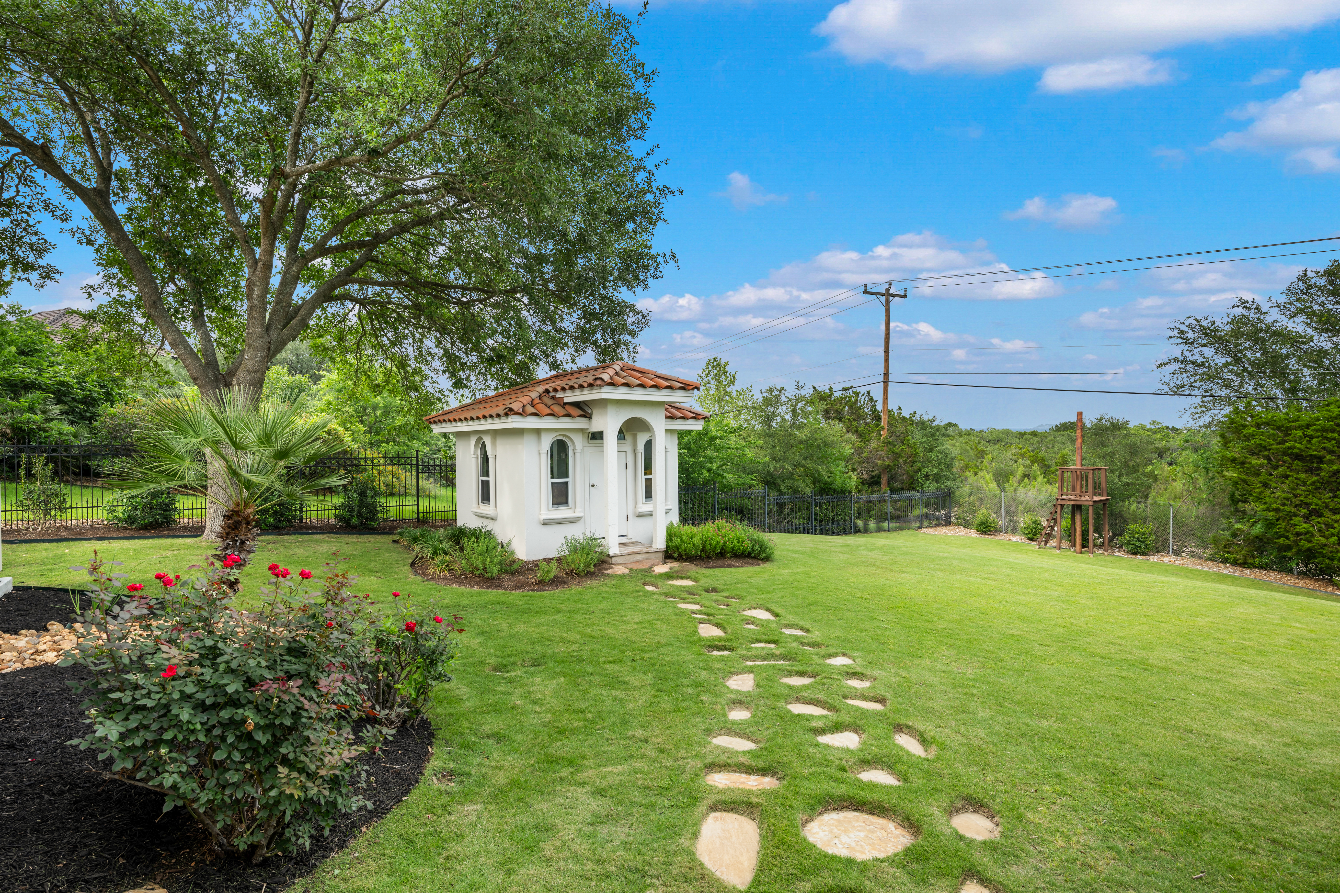  Elevated Dominion Living in Vineyard Estates - 物件實景
