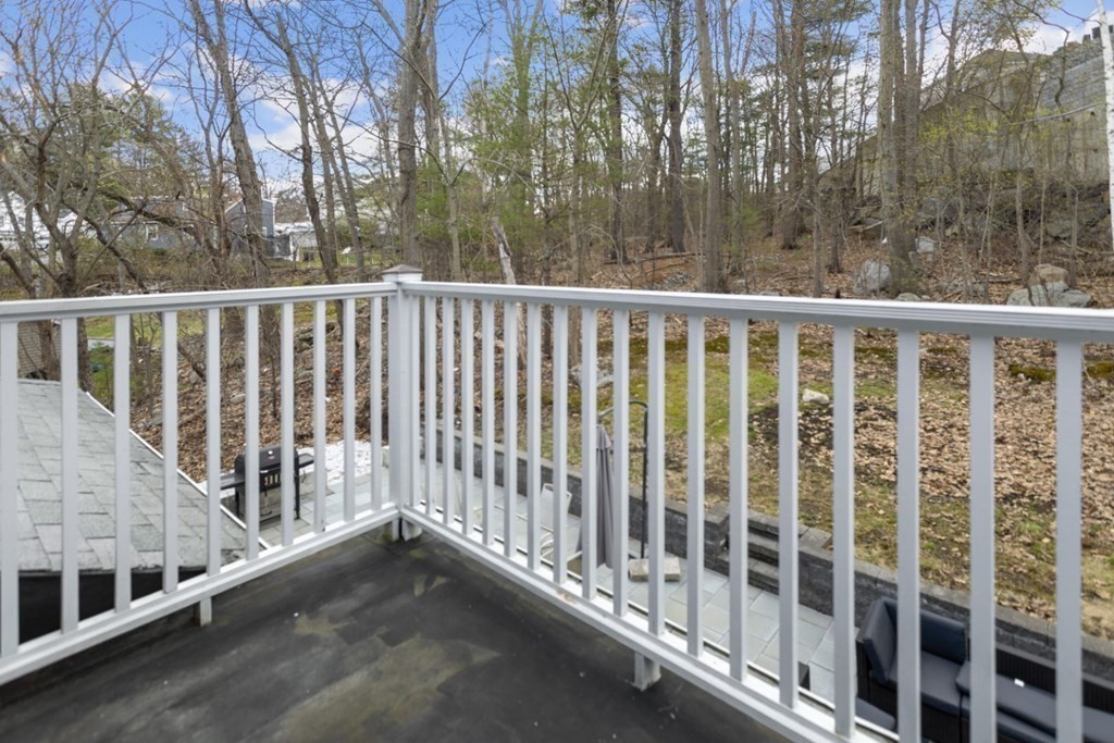 Saugus, Massachusetts, 01906, United States, 3 Bedrooms Bedrooms, ,3 BathroomsBathrooms,Residential,For Sale,1931049