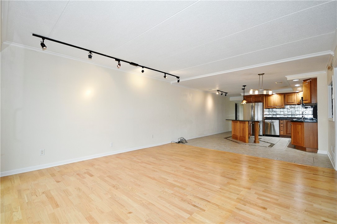 1000 Grandview Avenue Unit 401, Mt Washington, Pennsylvania, 15211, United States, 2 Bedrooms Bedrooms, ,2 BathroomsBathrooms,Residential,For Sale,1000 Grandview Avenue Unit 401,1662868