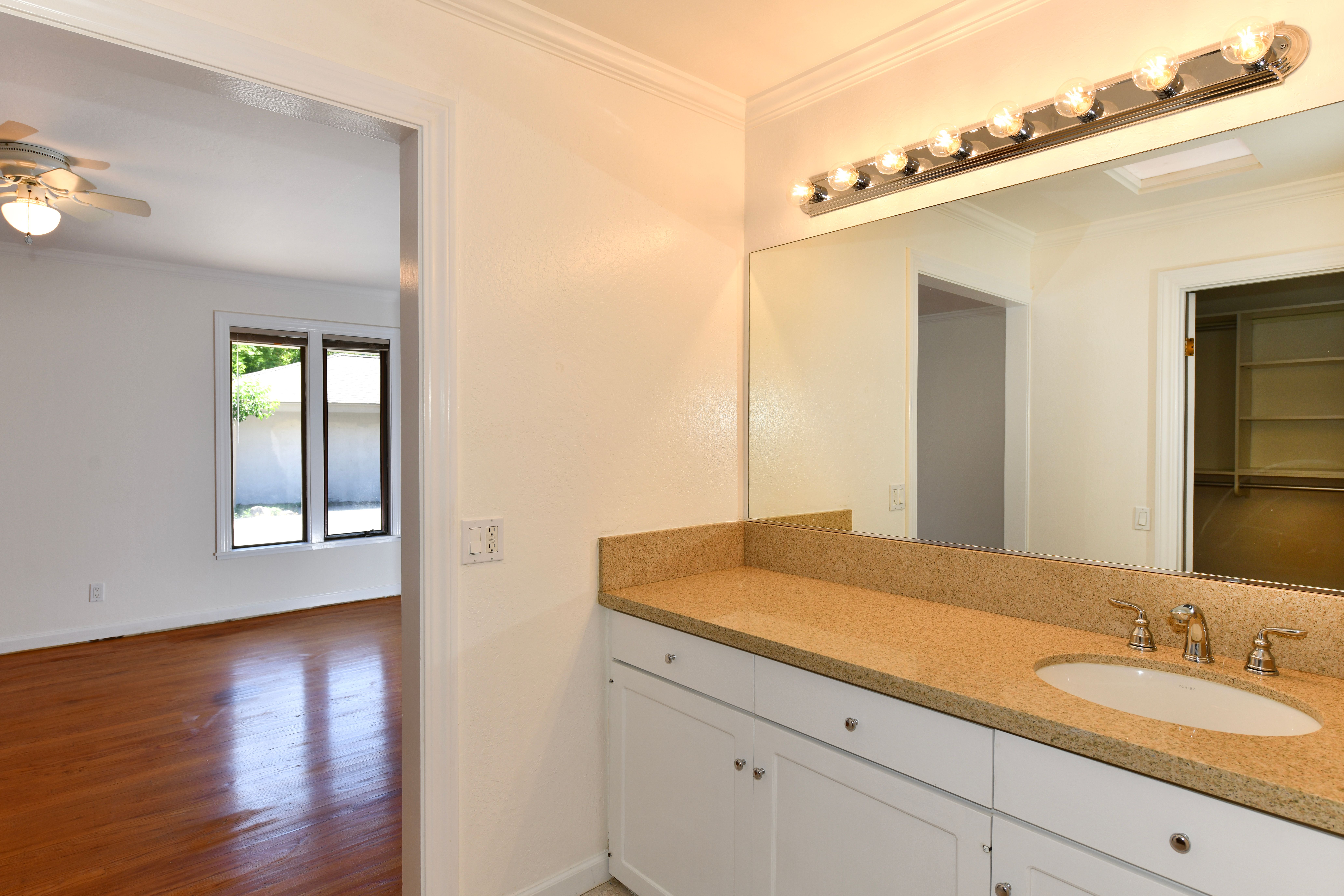  Single Level in Silverado Country Club Gated Community - 物件實景