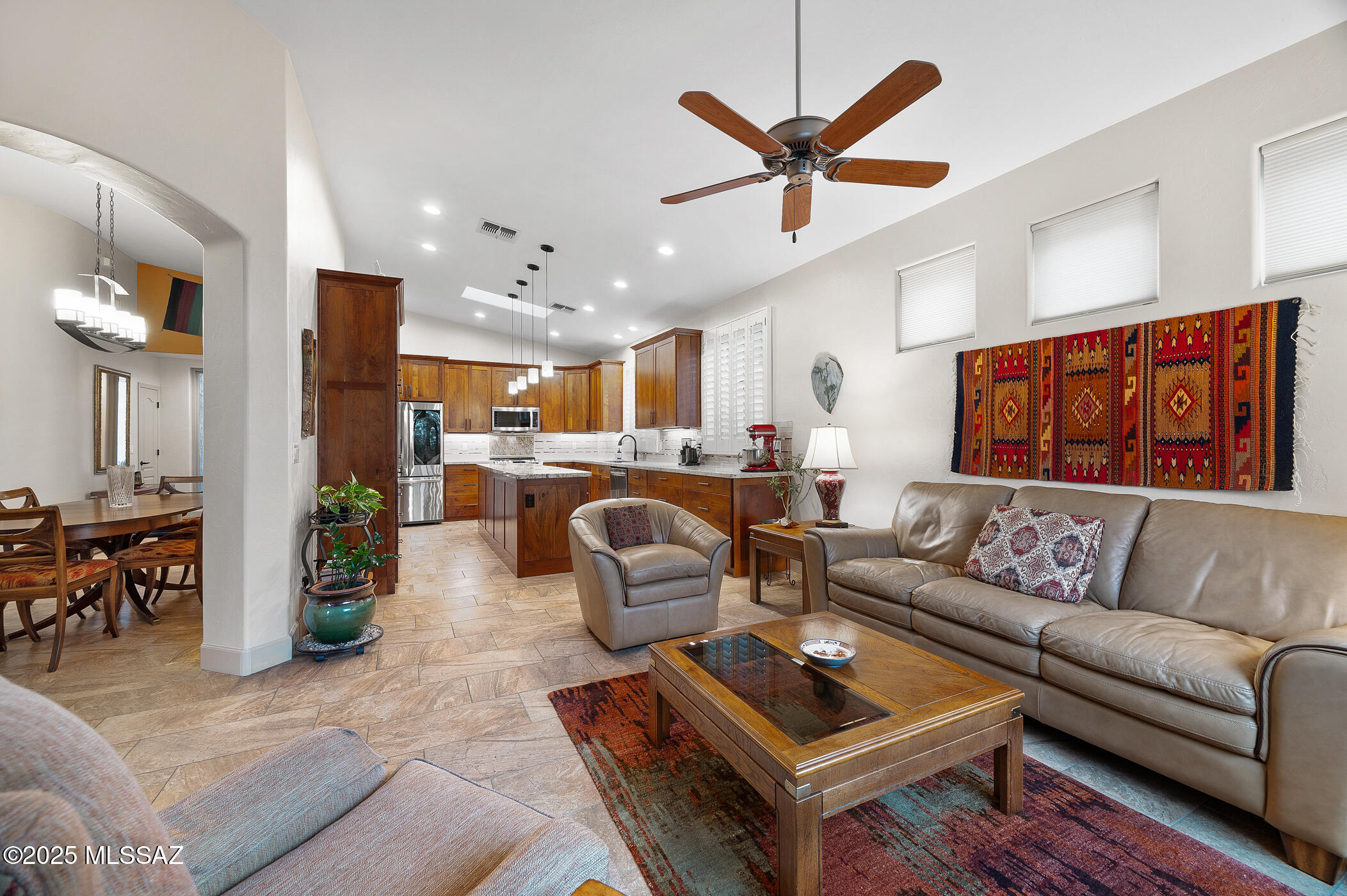 Tucson, Arizona, 85749, United States, 3 Bedrooms Bedrooms, ,3 BathroomsBathrooms,Residential,For Sale,1999814