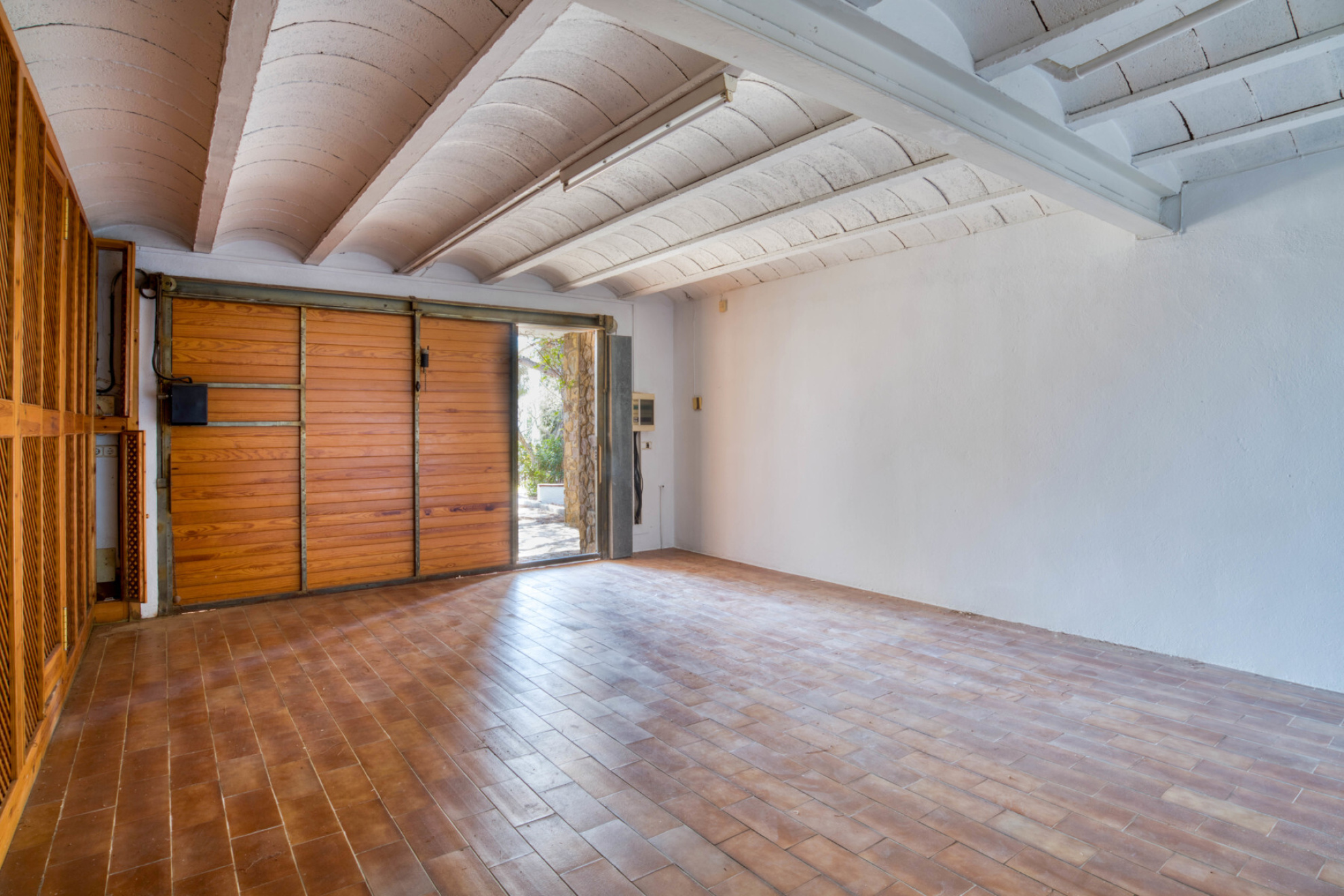  Property with charm and potential with sea and mountain views, Tamariu - 物件實景
