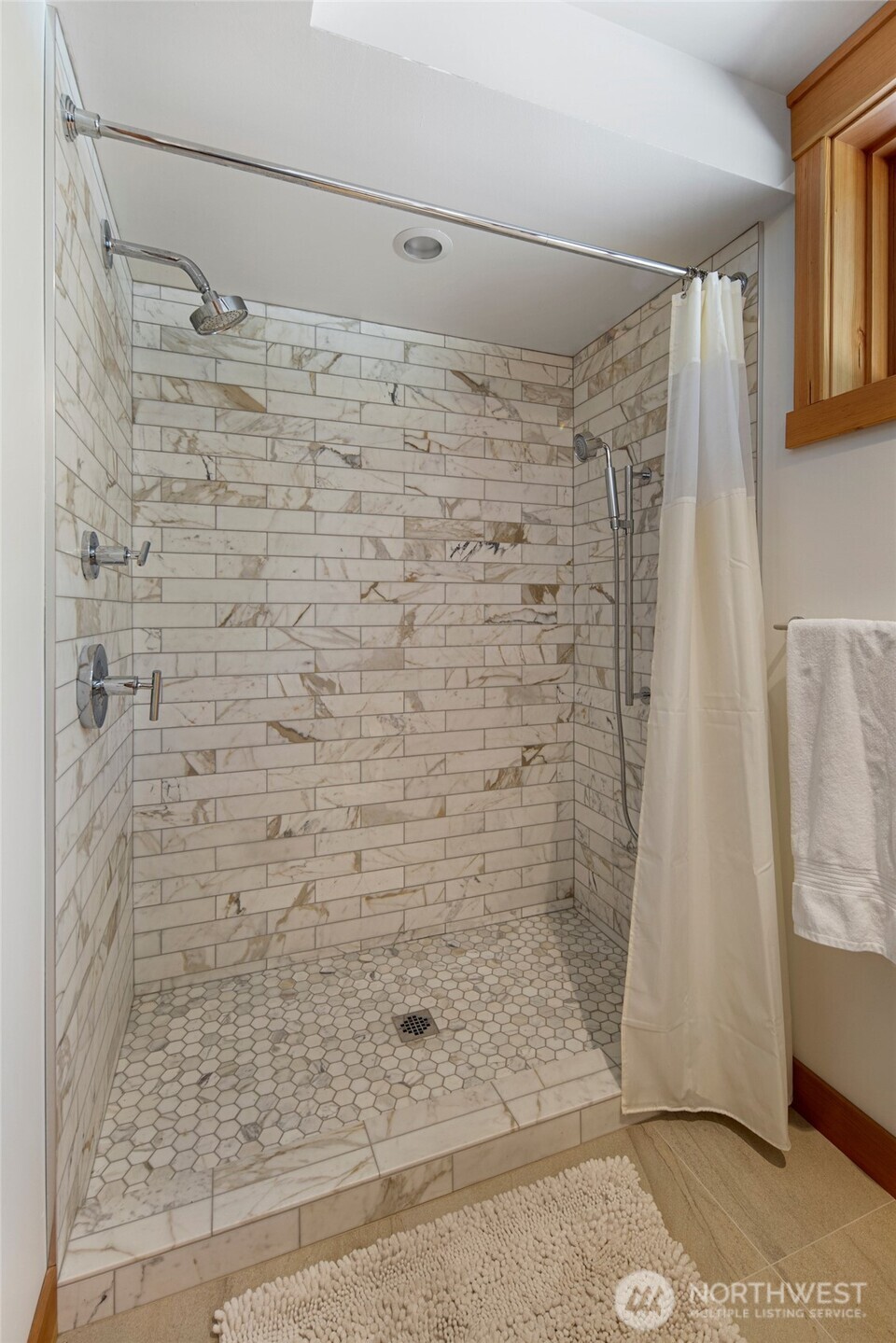 Friday Harbor, Washington, 98250, United States, 2 Bedrooms Bedrooms, ,2 BathroomsBathrooms,Residential,For Sale,1850093