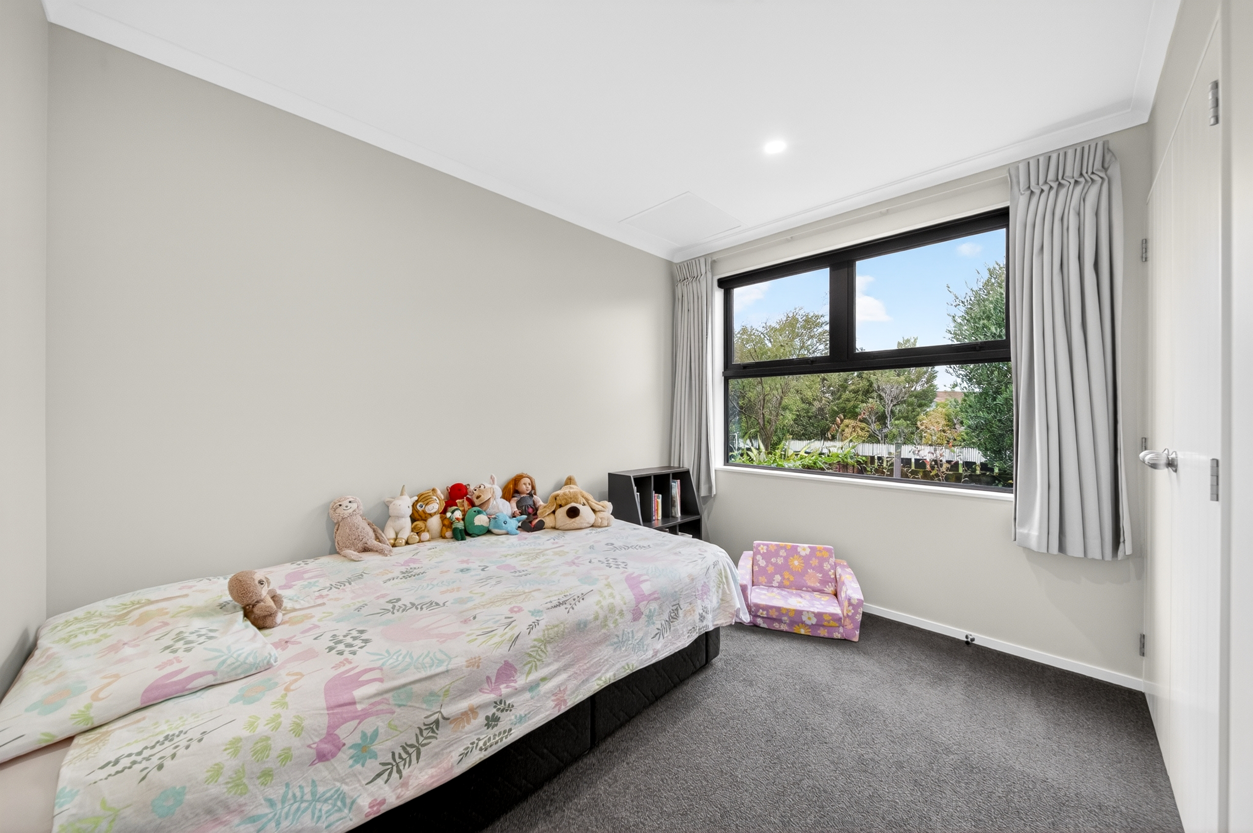  Bright, Modern Living with Private Appeal - 物件實景