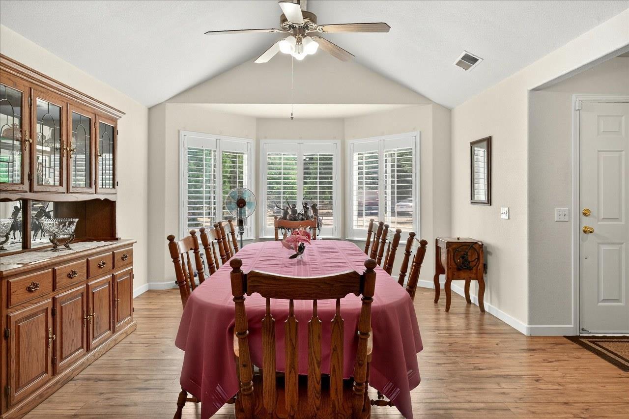 Oakhurst, California, 93644, United States, 4 Bedrooms Bedrooms, ,2 BathroomsBathrooms,Residential,For Sale,1922823