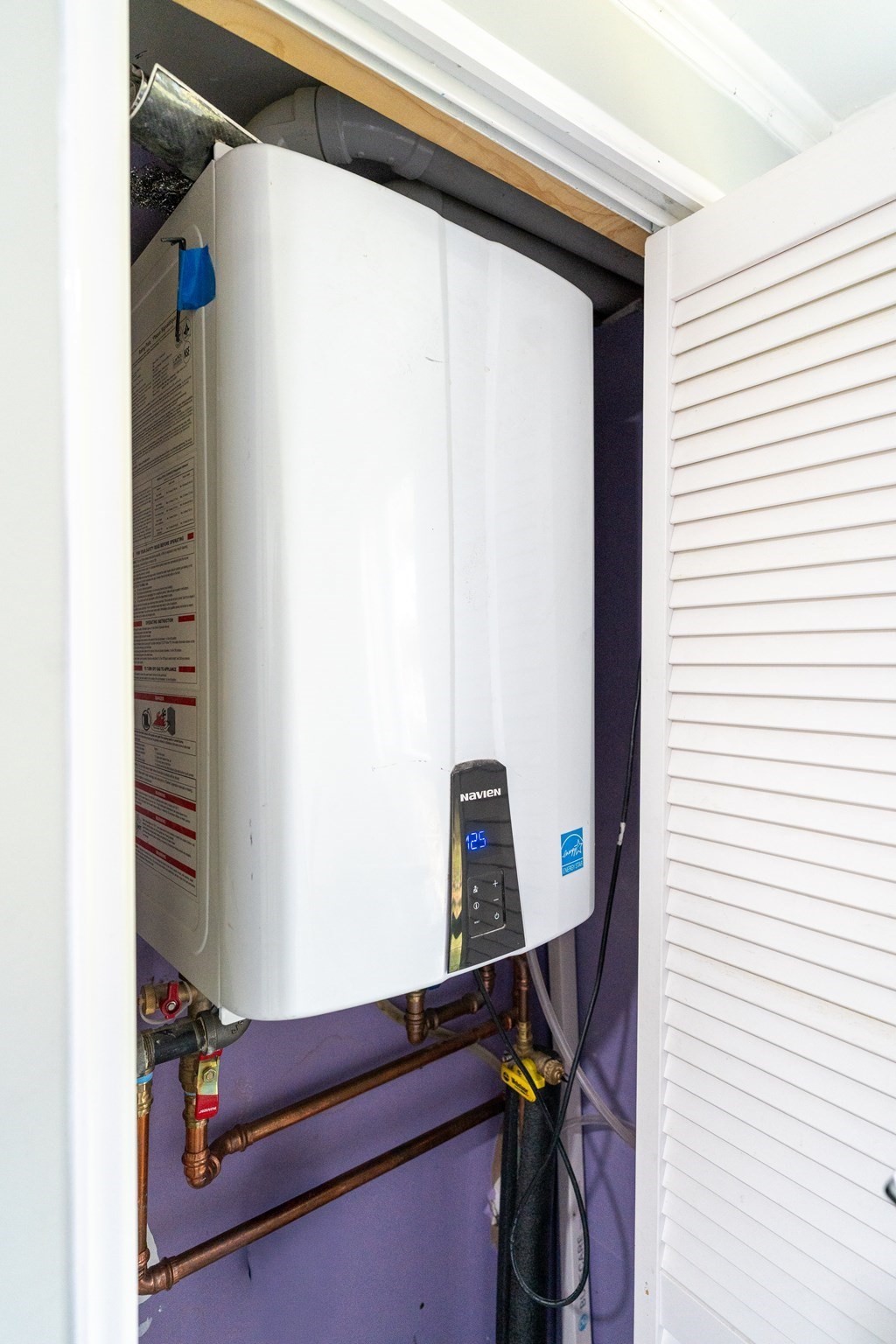 Randolph, Massachusetts, 02368, United States, 4 Bedrooms Bedrooms, ,2 BathroomsBathrooms,Residential,For Sale,2009735