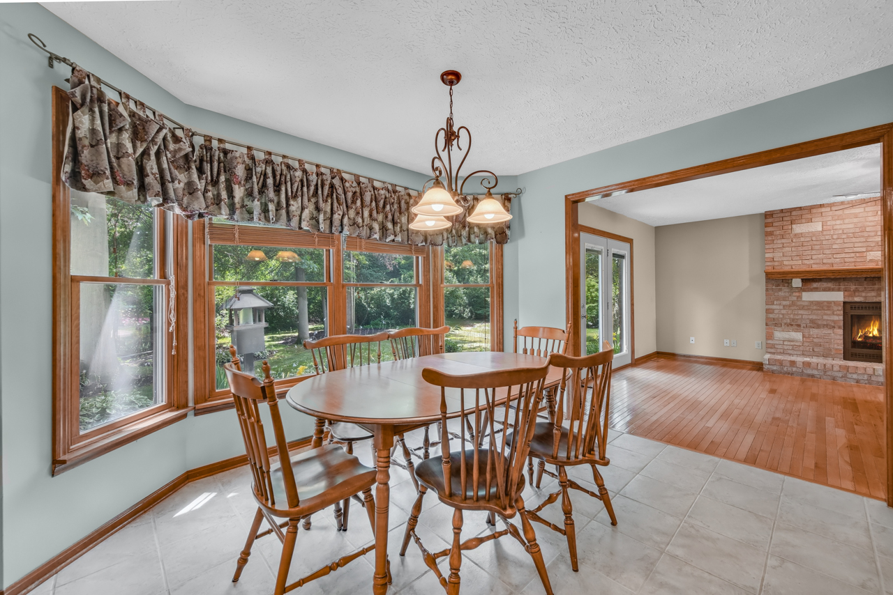 Terre Haute, Indiana, 47802, United States, 4 Bedrooms Bedrooms, ,3 BathroomsBathrooms,Residential,For Sale,1931381