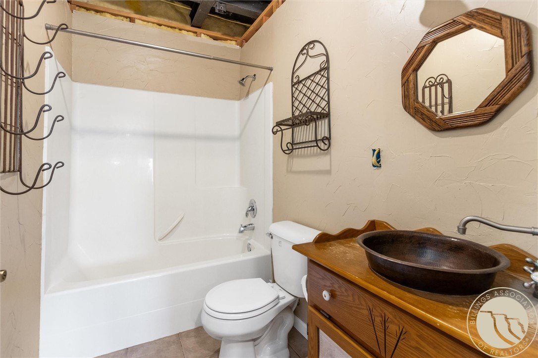 Ballantine, Montana, 59006, United States, 5 Bedrooms Bedrooms, ,3 BathroomsBathrooms,Residential,For Sale,1975576