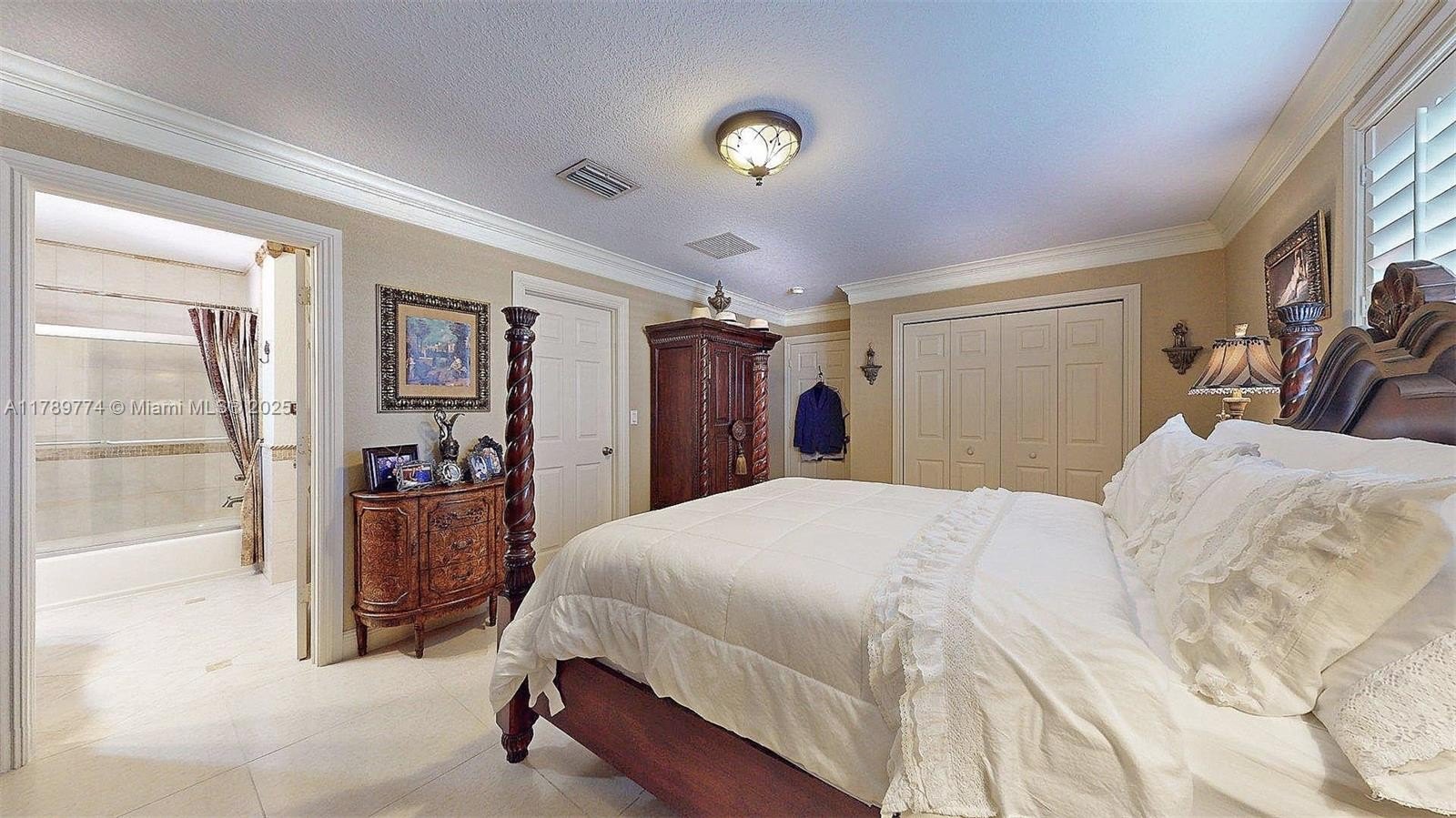Medley, Florida, 33166, United States, 4 Bedrooms Bedrooms, ,3 BathroomsBathrooms,Residential,For Sale,1944974