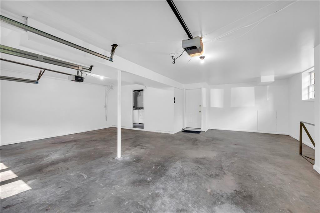 Dunwoody, Georgia, 30338, United States, 4 Bedrooms Bedrooms, ,3 BathroomsBathrooms,Residential,For Sale,1931149