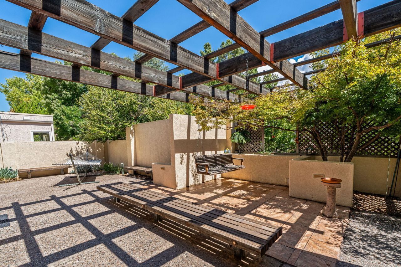 Albuquerque, New Mexico, 87111, United States, 4 Bedrooms Bedrooms, ,3 BathroomsBathrooms,Residential,For Sale,1947395