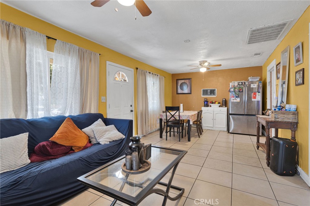 Redlands, California, 92374, United States, 5 Bedrooms Bedrooms, ,3 BathroomsBathrooms,Residential,For Sale,1987347