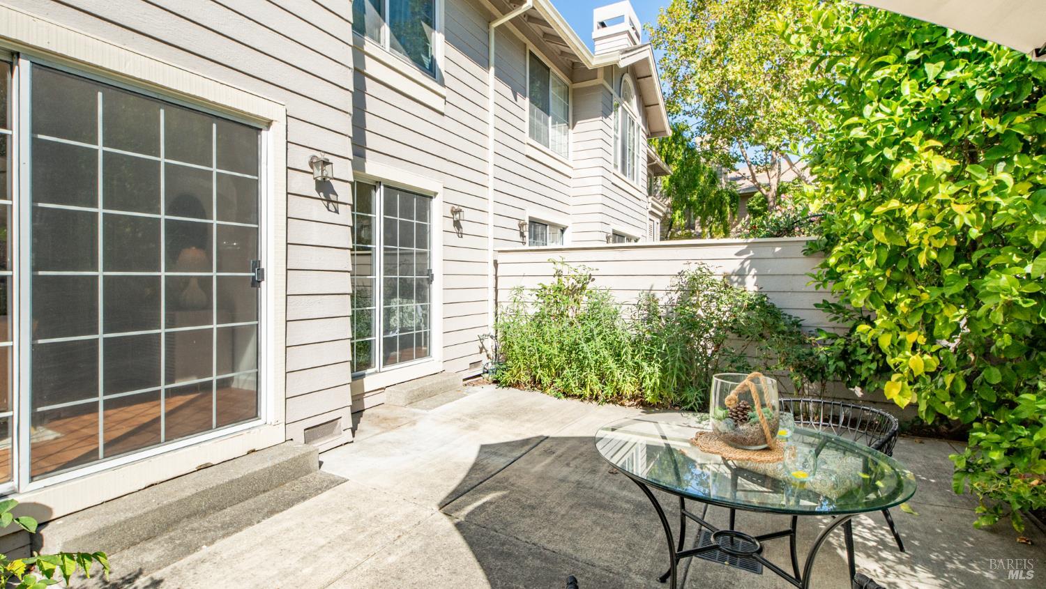 Novato, California, 94945, United States, 2 Bedrooms Bedrooms, ,1 BathroomBathrooms,Residential,For Sale,1958770