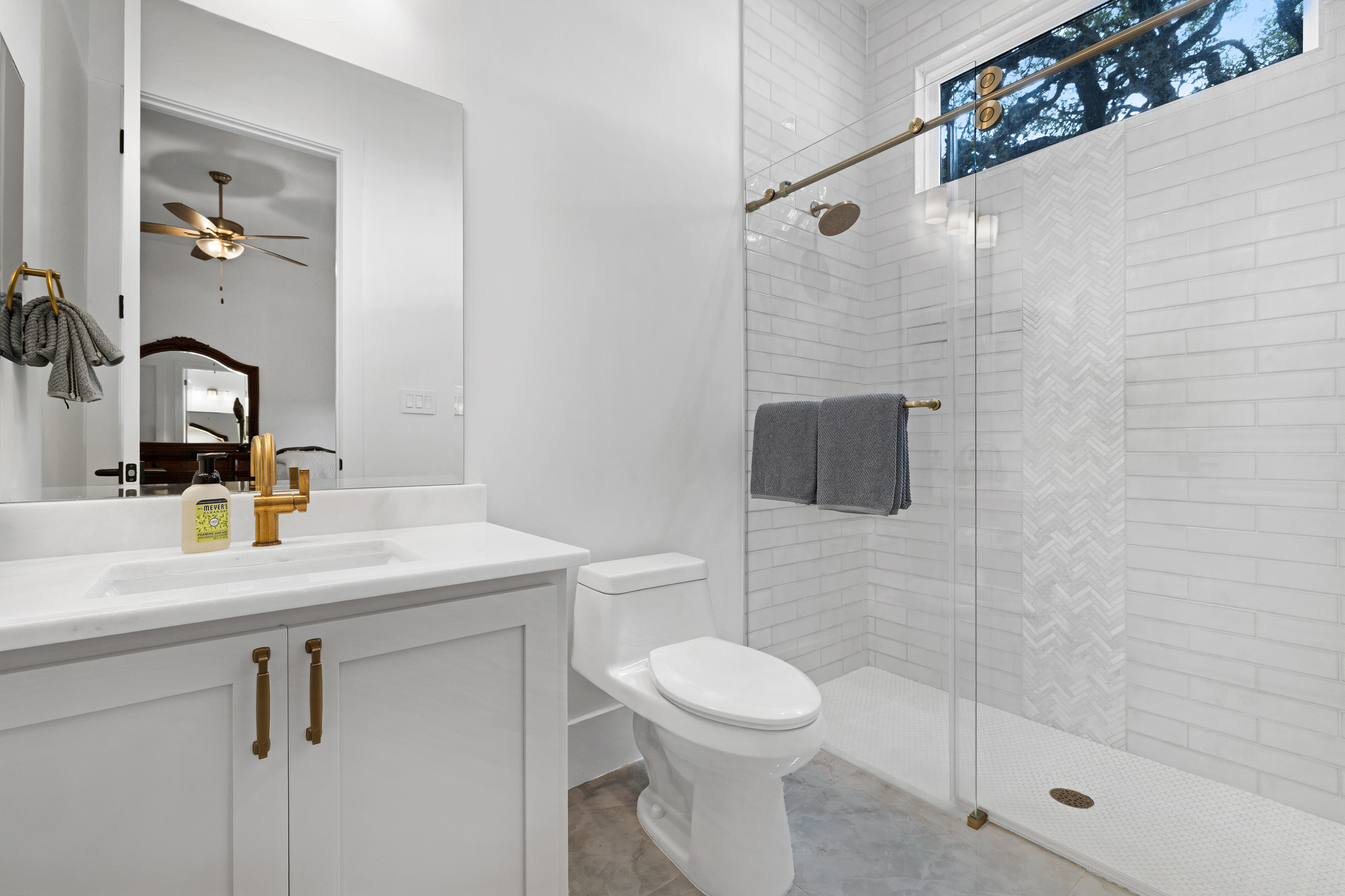  Private 15-Acre Estate with Modern Design and Scenic Hill Country Views - 物件實景