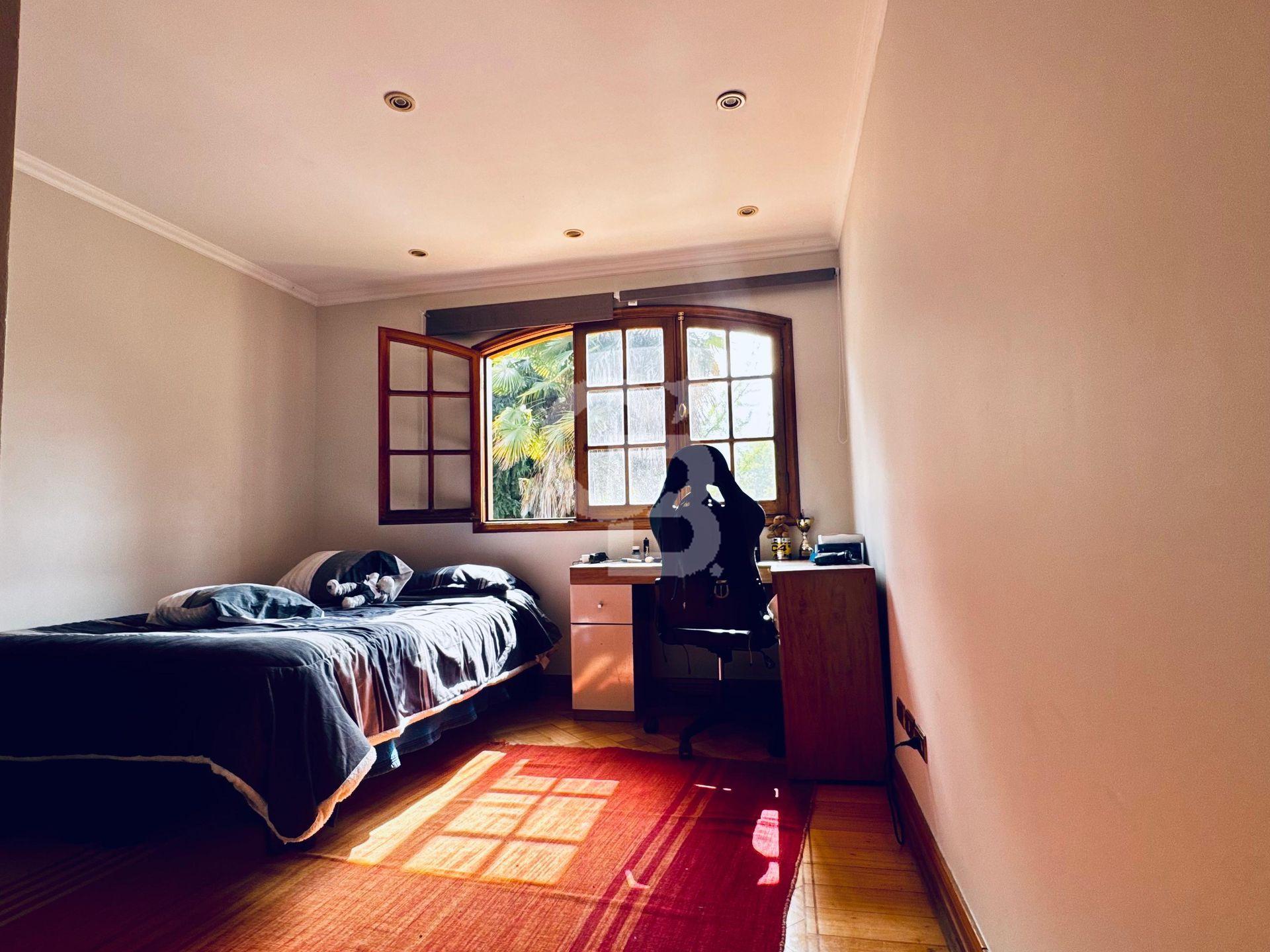 Lo Barnechea, Chile, 5 Bedrooms Bedrooms, ,5 BathroomsBathrooms,Residential,For Sale,1966133