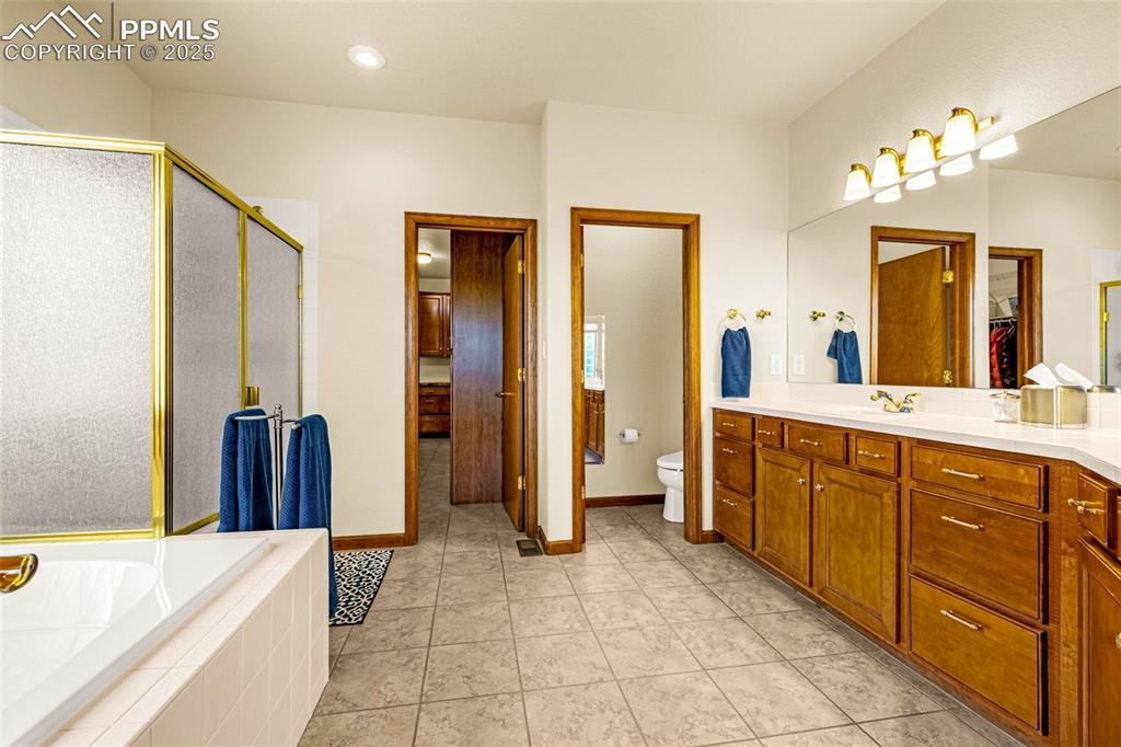 Colorado Springs, Colorado, 80921, United States, 3 Bedrooms Bedrooms, ,3 BathroomsBathrooms,Residential,For Sale,1947087