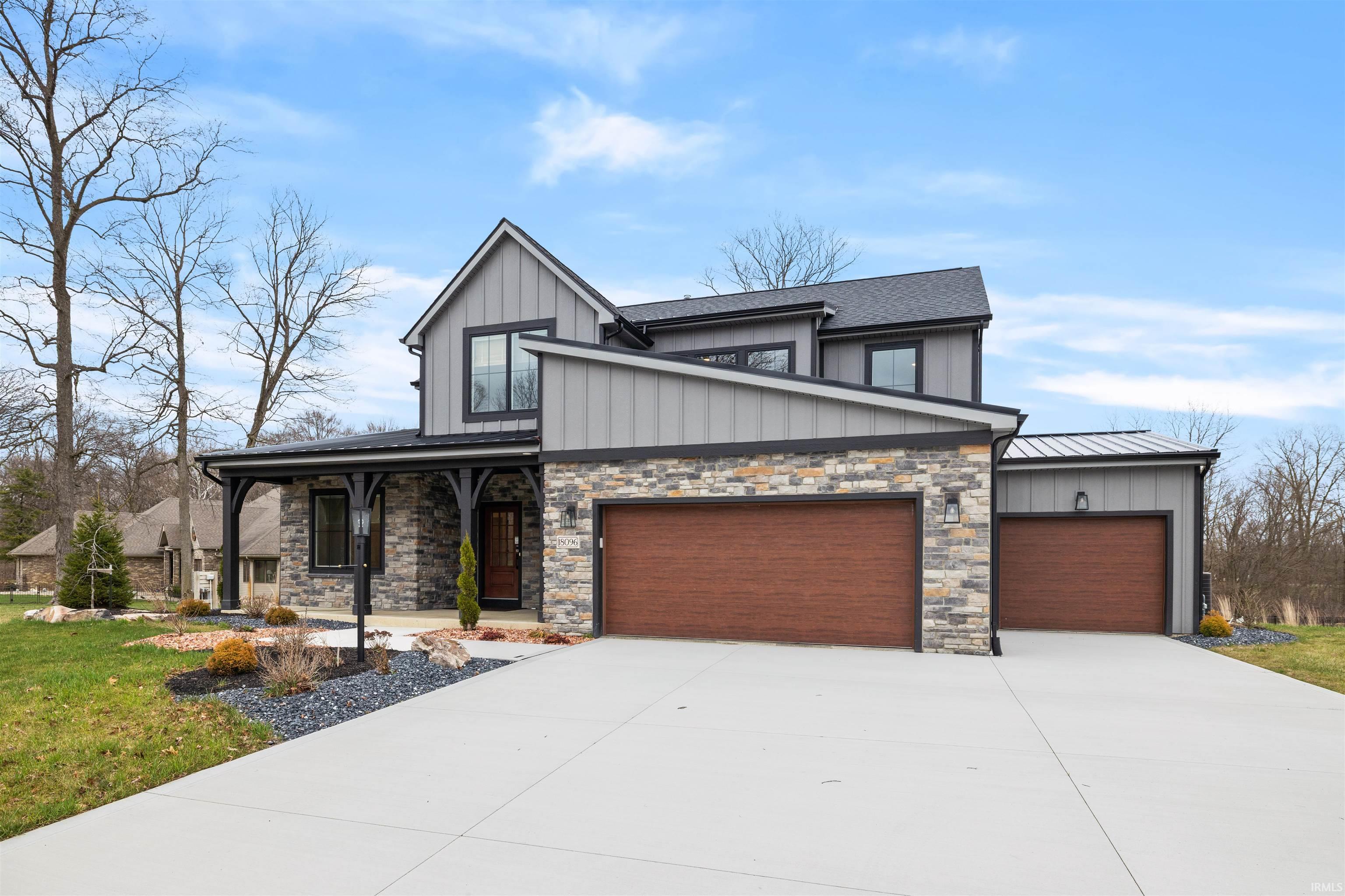 Leo, Indiana, 46765, United States, 5 Bedrooms Bedrooms, ,4 BathroomsBathrooms,Residential,For Sale,1981787