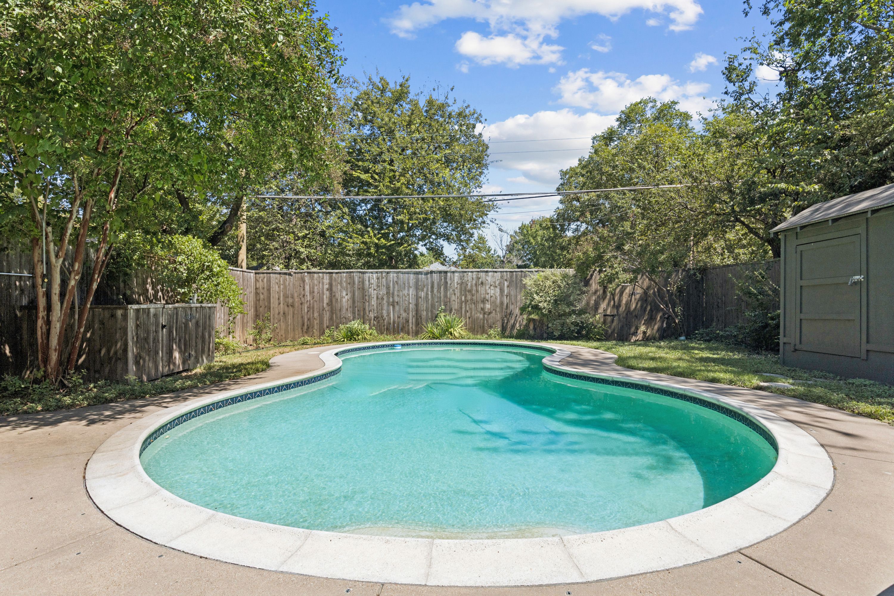  Whimsical in Winnetka Heights - 物件實景