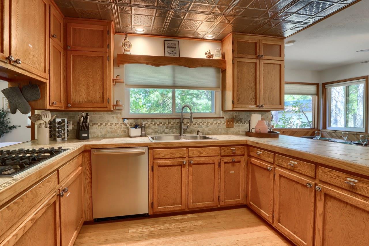 Mariposa, California, 95338, United States, 3 Bedrooms Bedrooms, ,2 BathroomsBathrooms,Residential,For Sale,1916608
