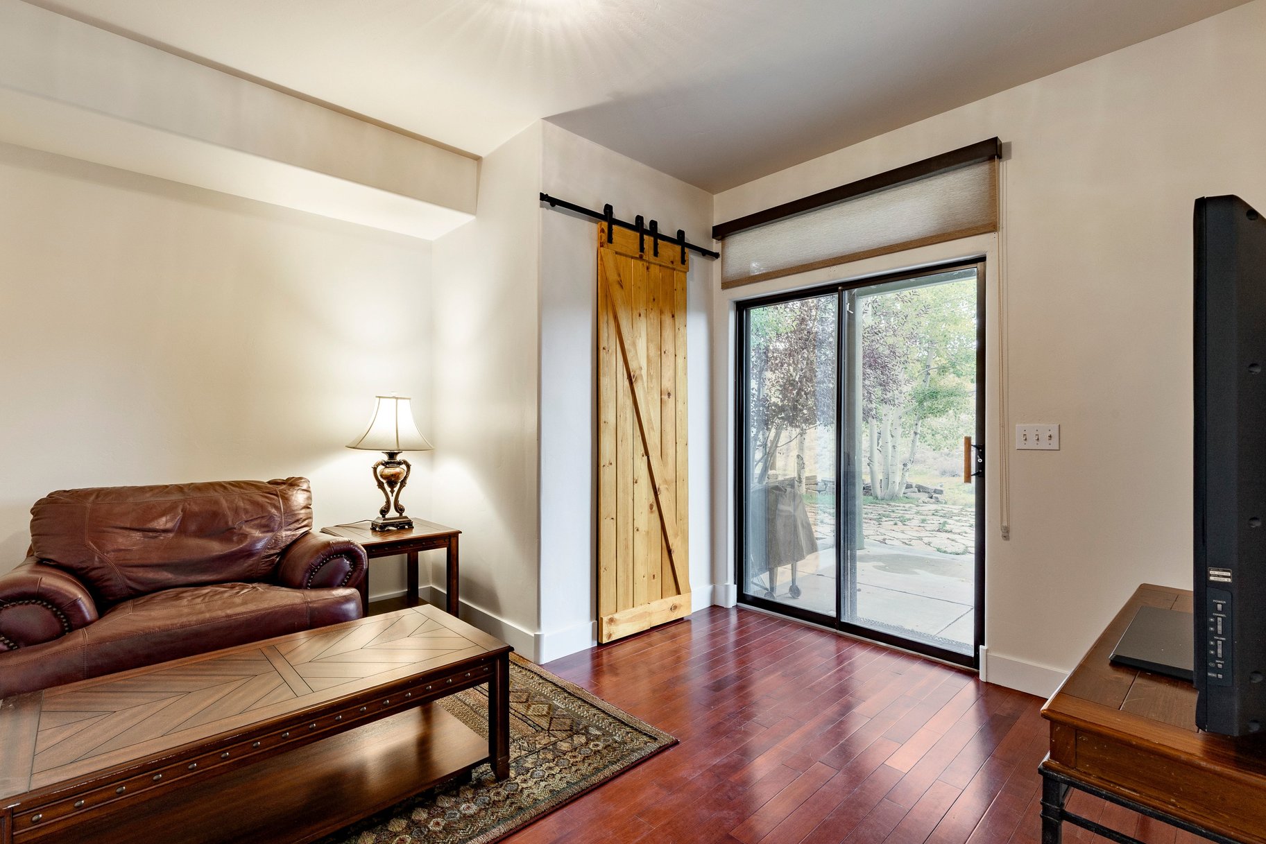 Rare Creekside Retreat  Privacy, Mountain Living & Unbeatable Convenience - 物件實景