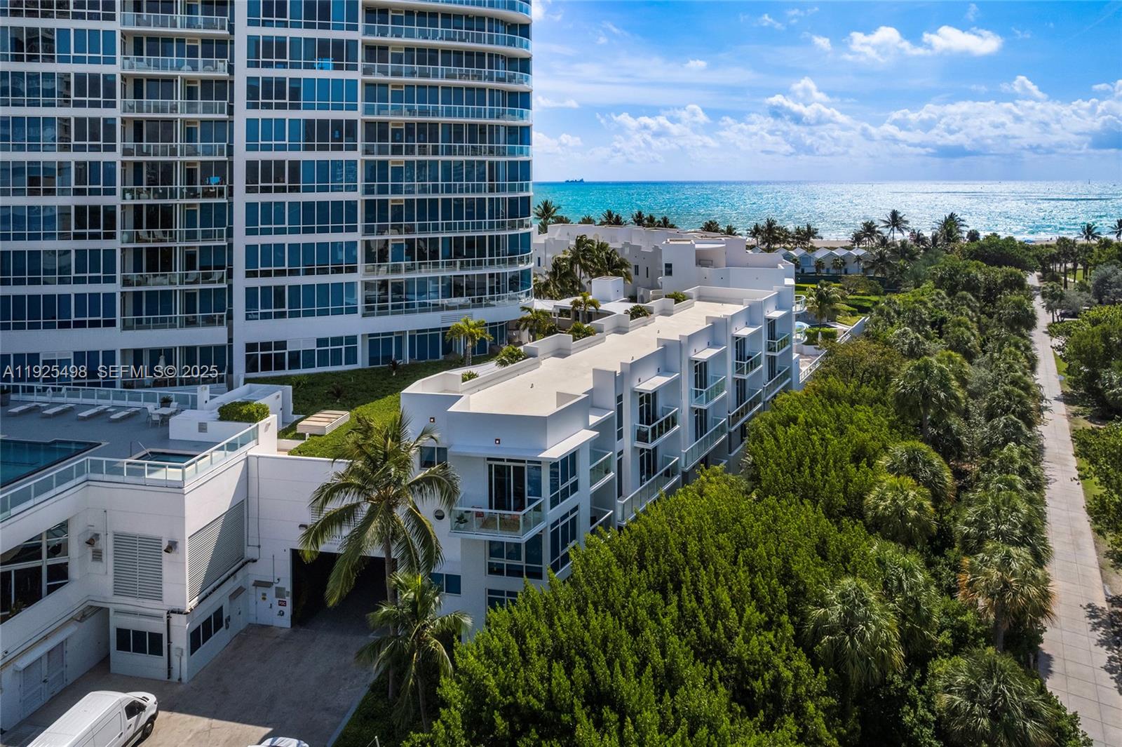 Miami Beach, Florida, 33139, United States, 3 Bedrooms Bedrooms, ,4 BathroomsBathrooms,Residential,For Sale,2003256