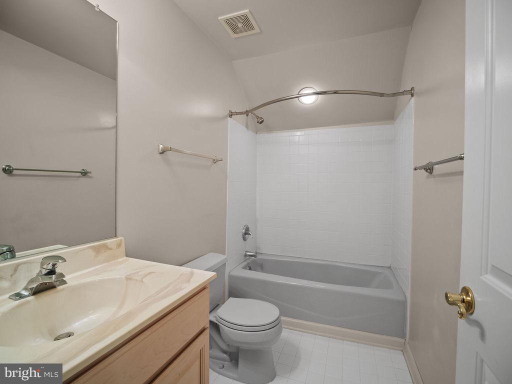 Prince Frederick, Maryland, 20678, United States, 5 Bedrooms Bedrooms, ,5 BathroomsBathrooms,Residential,For Sale,1915560