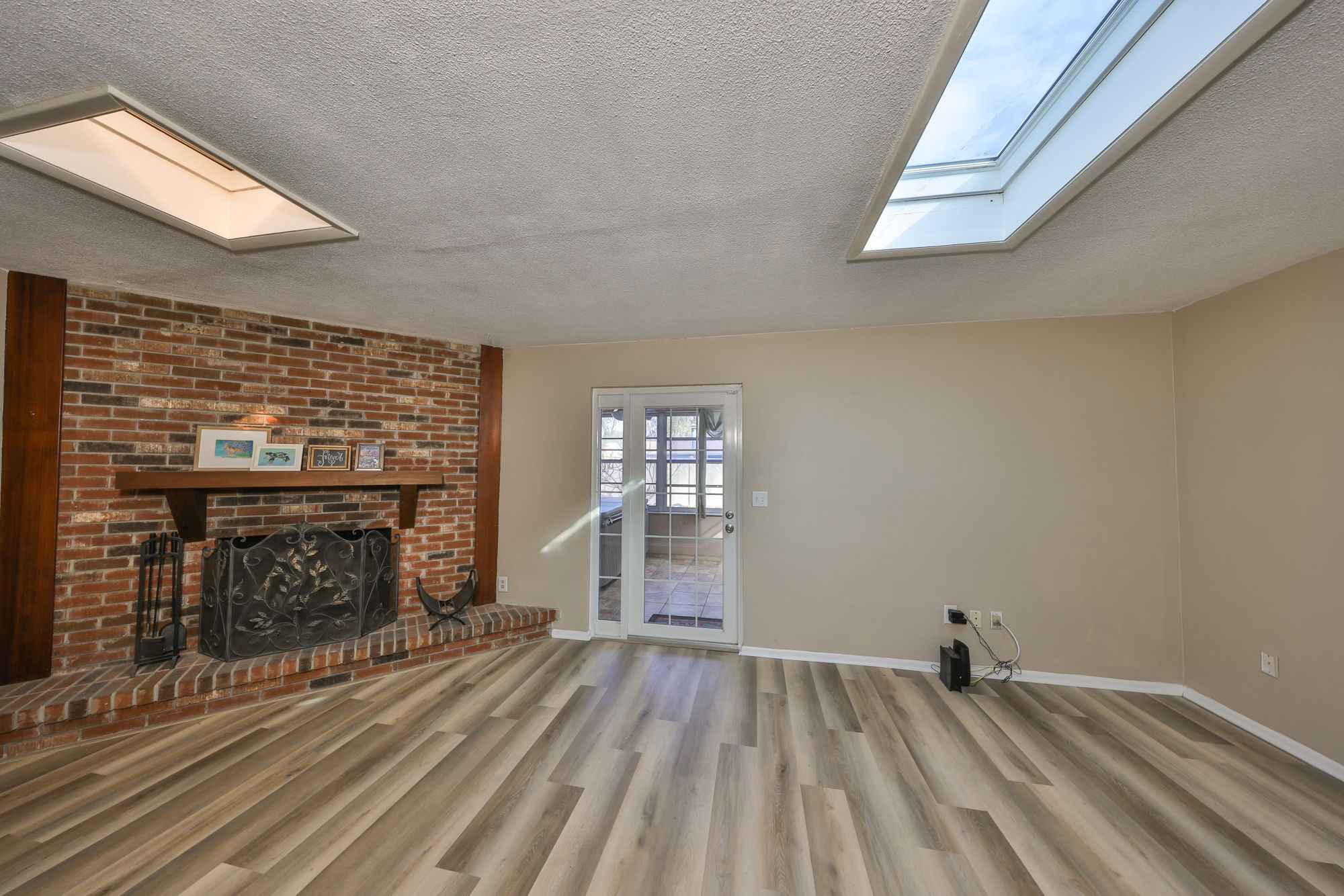 Seminole, Florida, 33772, United States, 4 Bedrooms Bedrooms, ,2 BathroomsBathrooms,Residential,For Sale,2013302