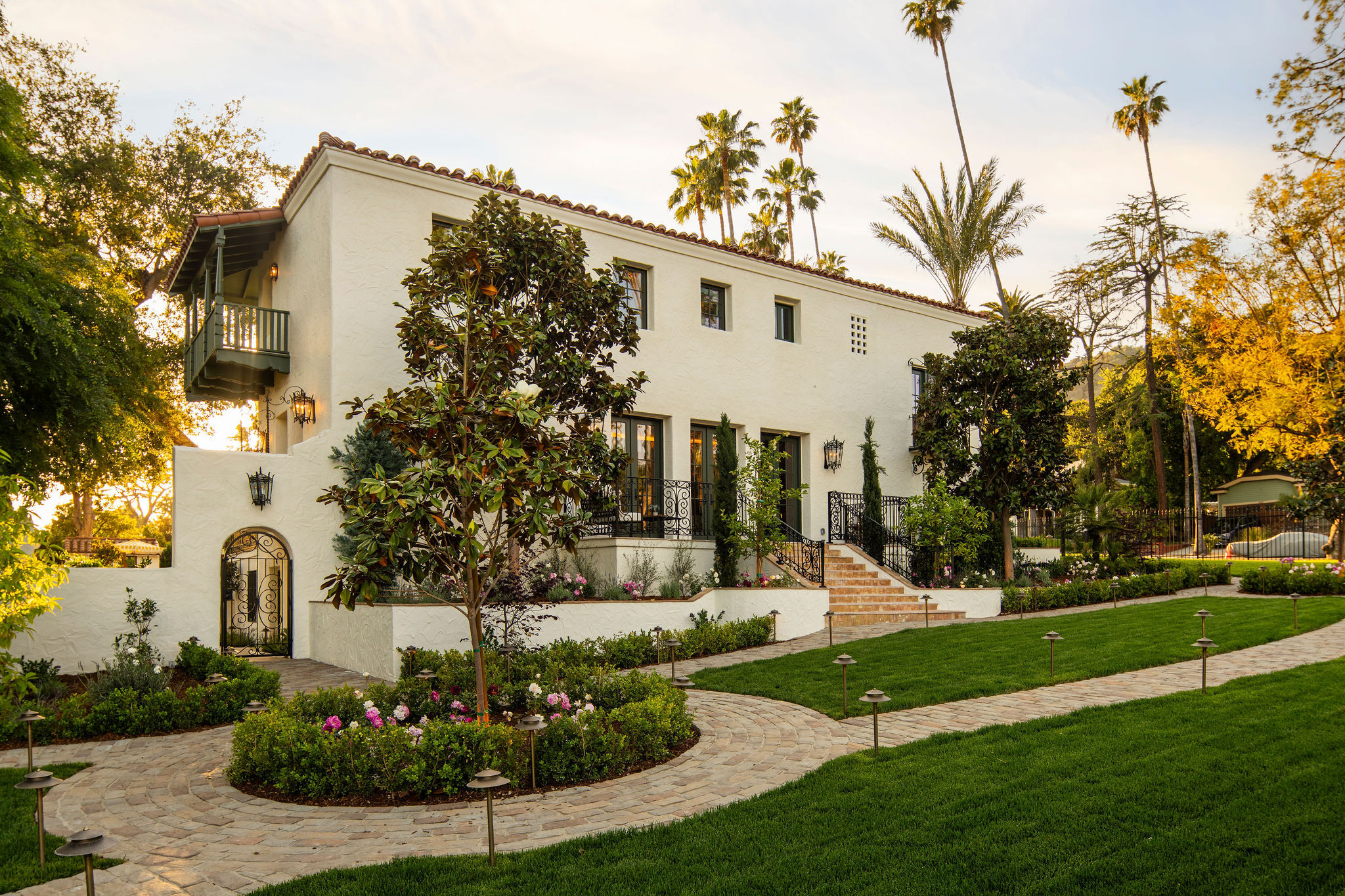  2110 Hill Dr - 物件實景