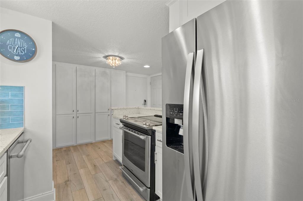 New Smyrna Beach, Florida, 32169, United States, 2 Bedrooms Bedrooms, ,3 BathroomsBathrooms,Residential,For Sale,1987395