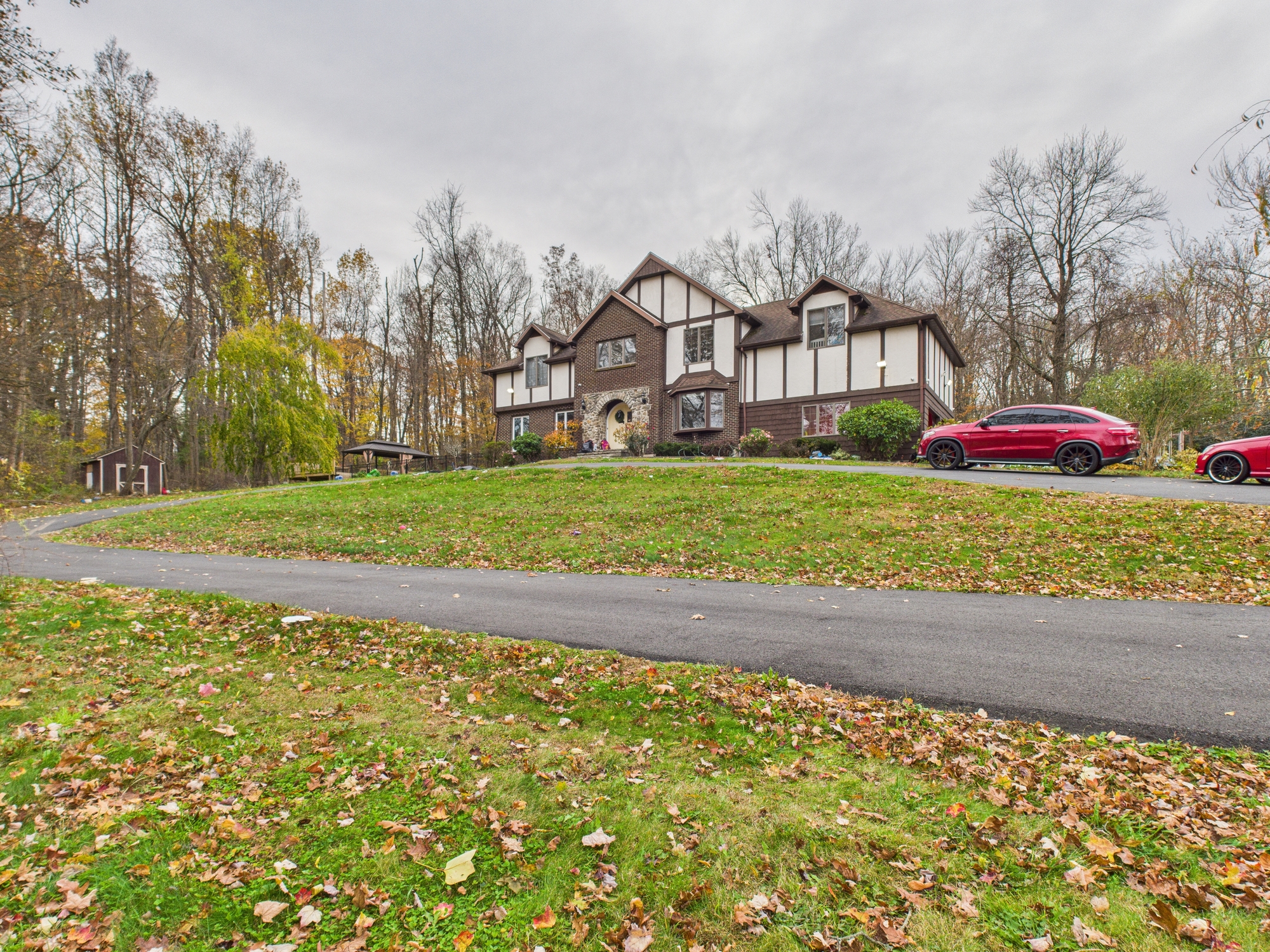 Prospect, Connecticut, 06712, United States, 4 Bedrooms Bedrooms, ,4 BathroomsBathrooms,Residential,For Sale,1987105