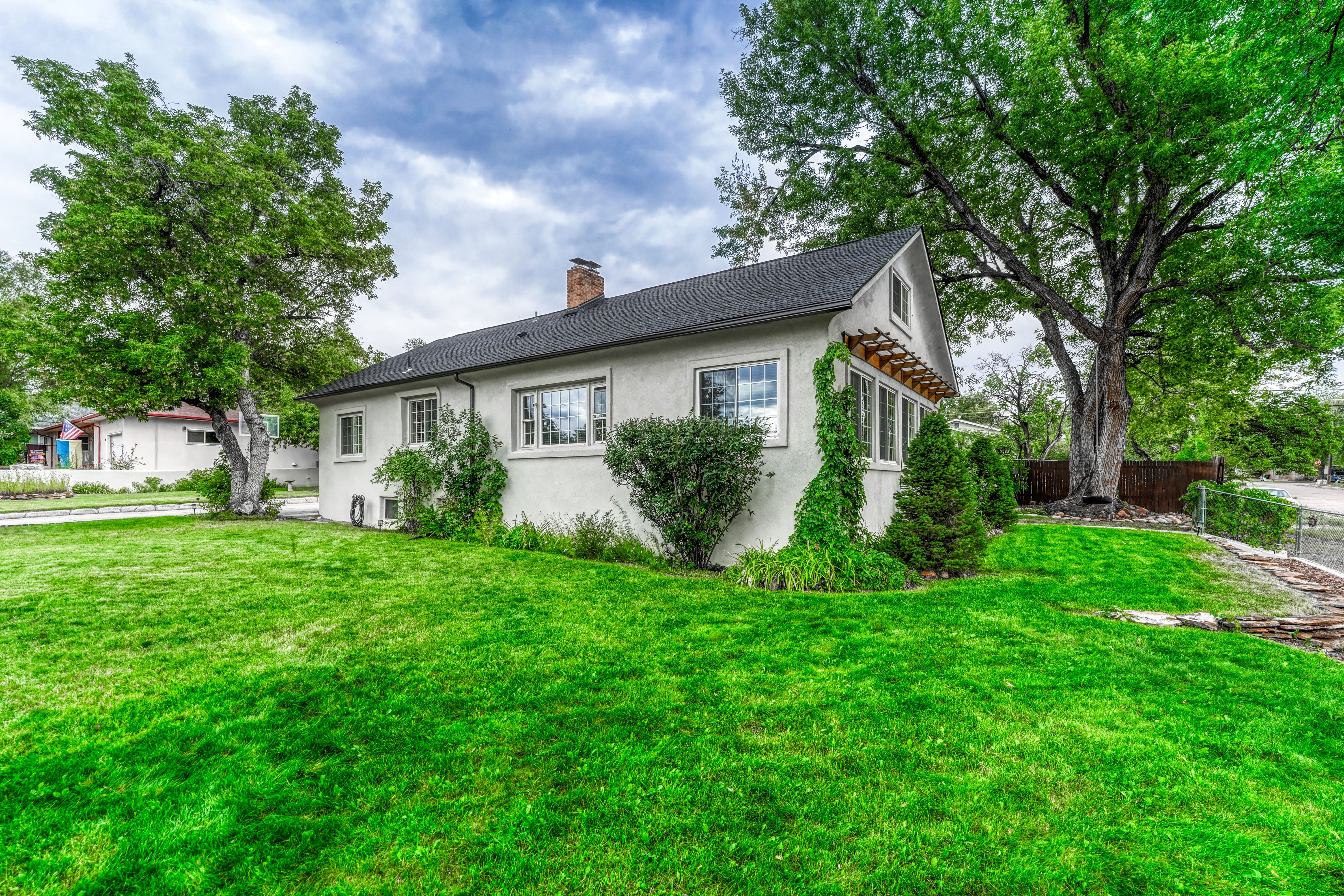  Corner-Lot Charm Near Patty Jewett and Downtown - 物件實景