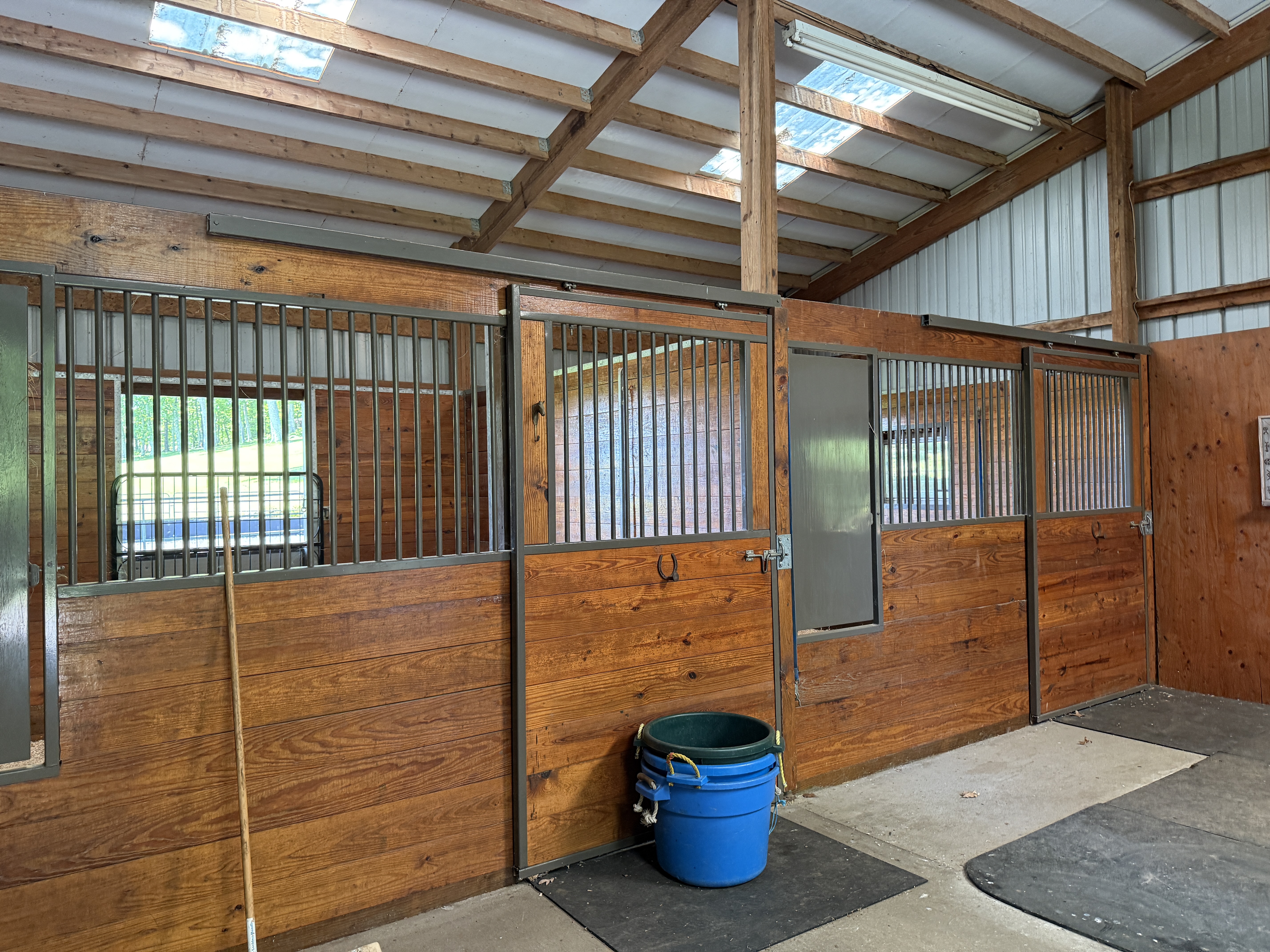  617 Bean River Road - 物件實景