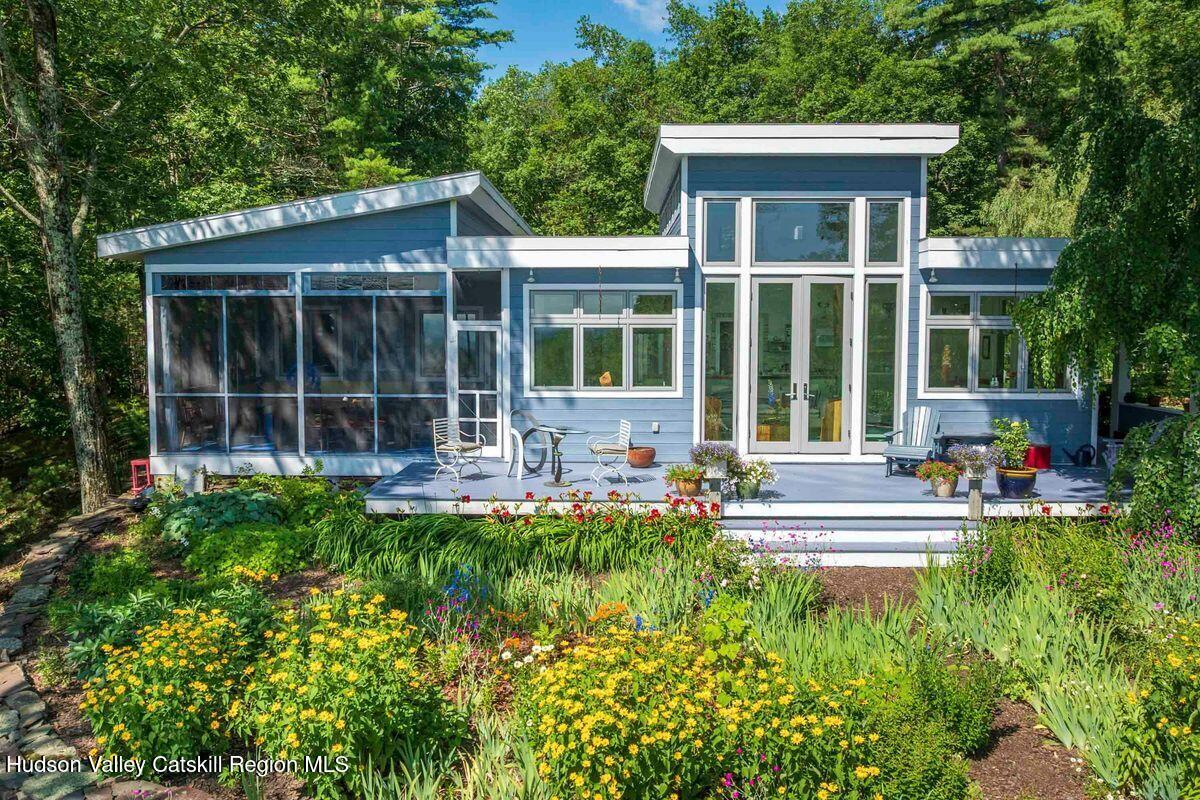 Bearsville, New York, 12409, United States, 3 Bedrooms Bedrooms, ,3 BathroomsBathrooms,Residential,For Sale,1901832
